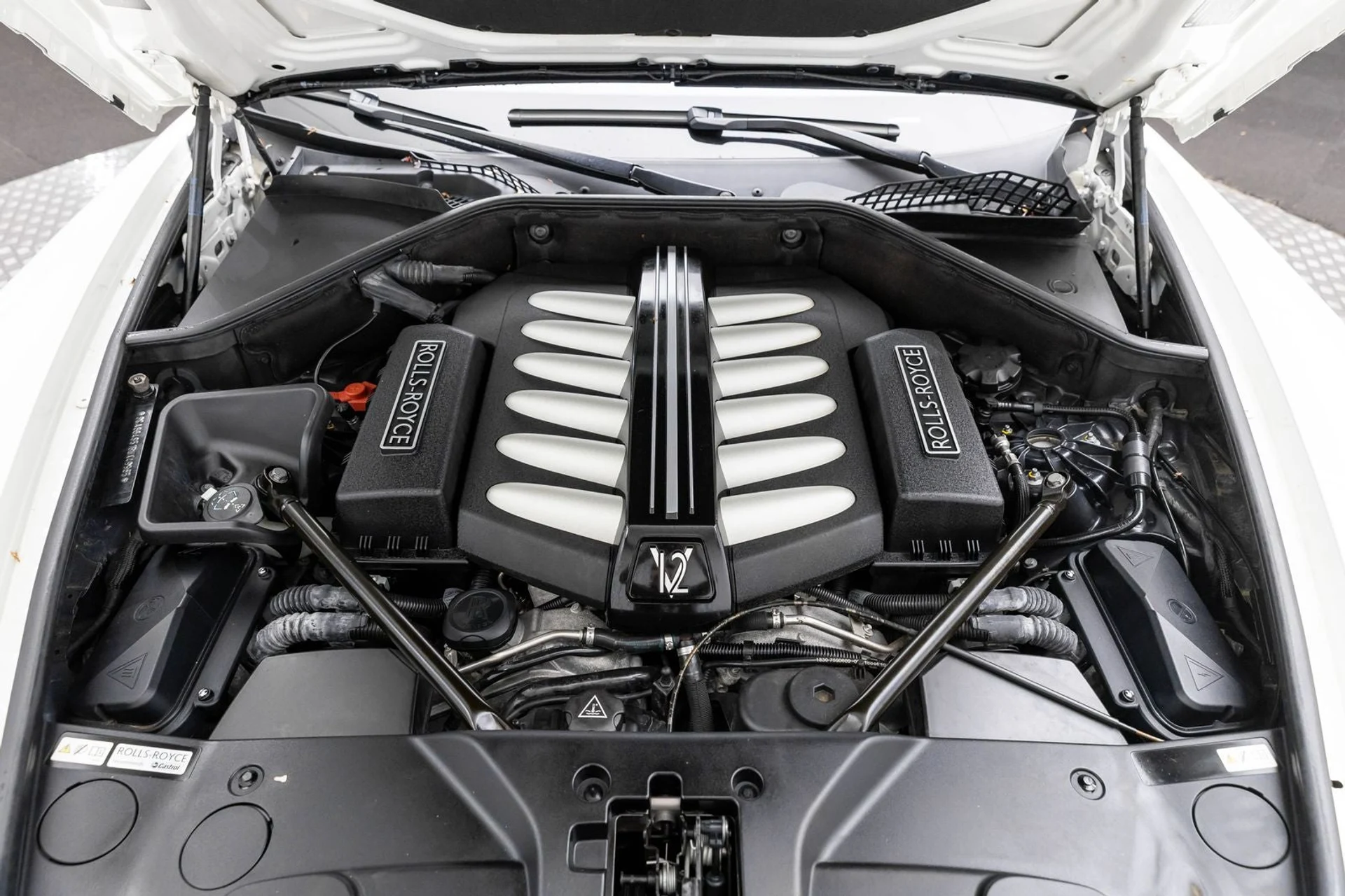 mph037_1093492593_38_1501b29e86