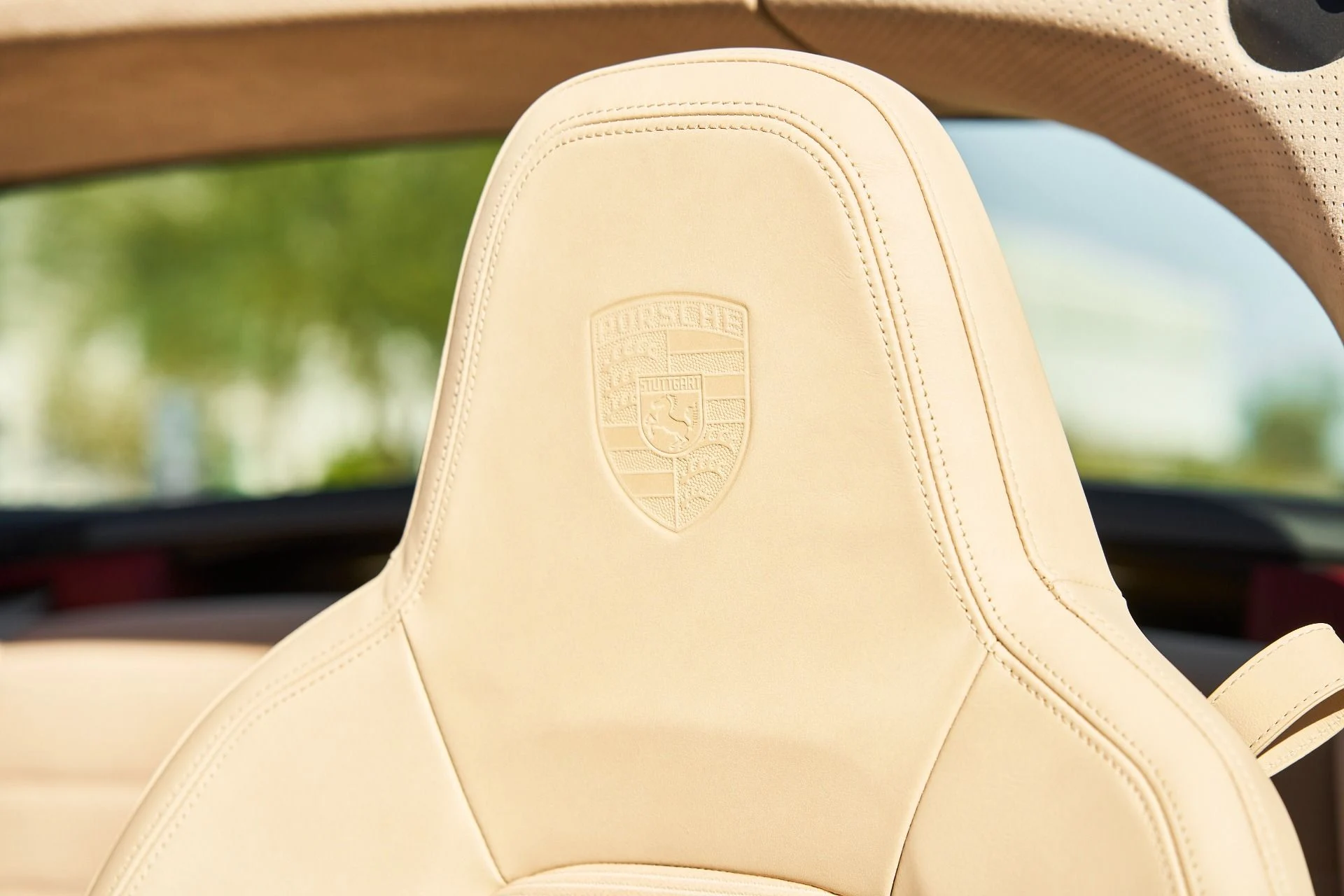 mph037_1099340405_Used_2021_Porsche_911_Targa_4_S_1760993810_d92b25ab94