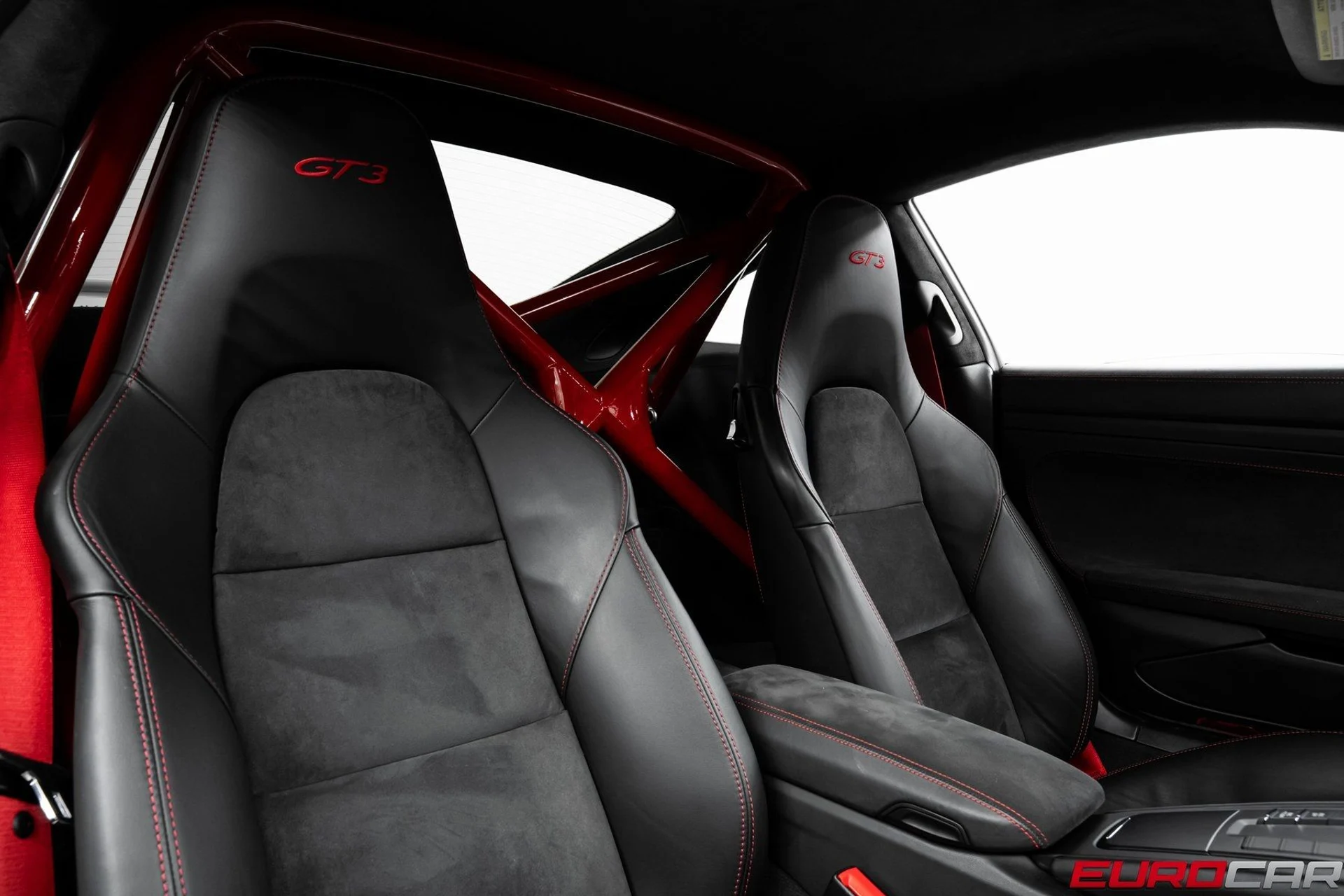 mph037_110145020_image_38_ff29968599