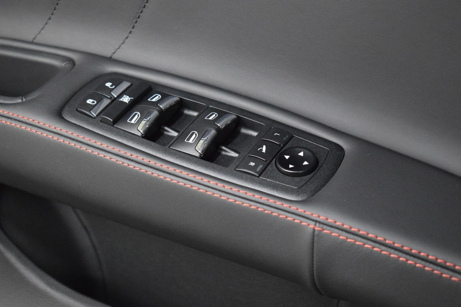 mph037_1103578856_b19dd7cc847a23fc442e3cfac0838b69x_a72a1b7db1