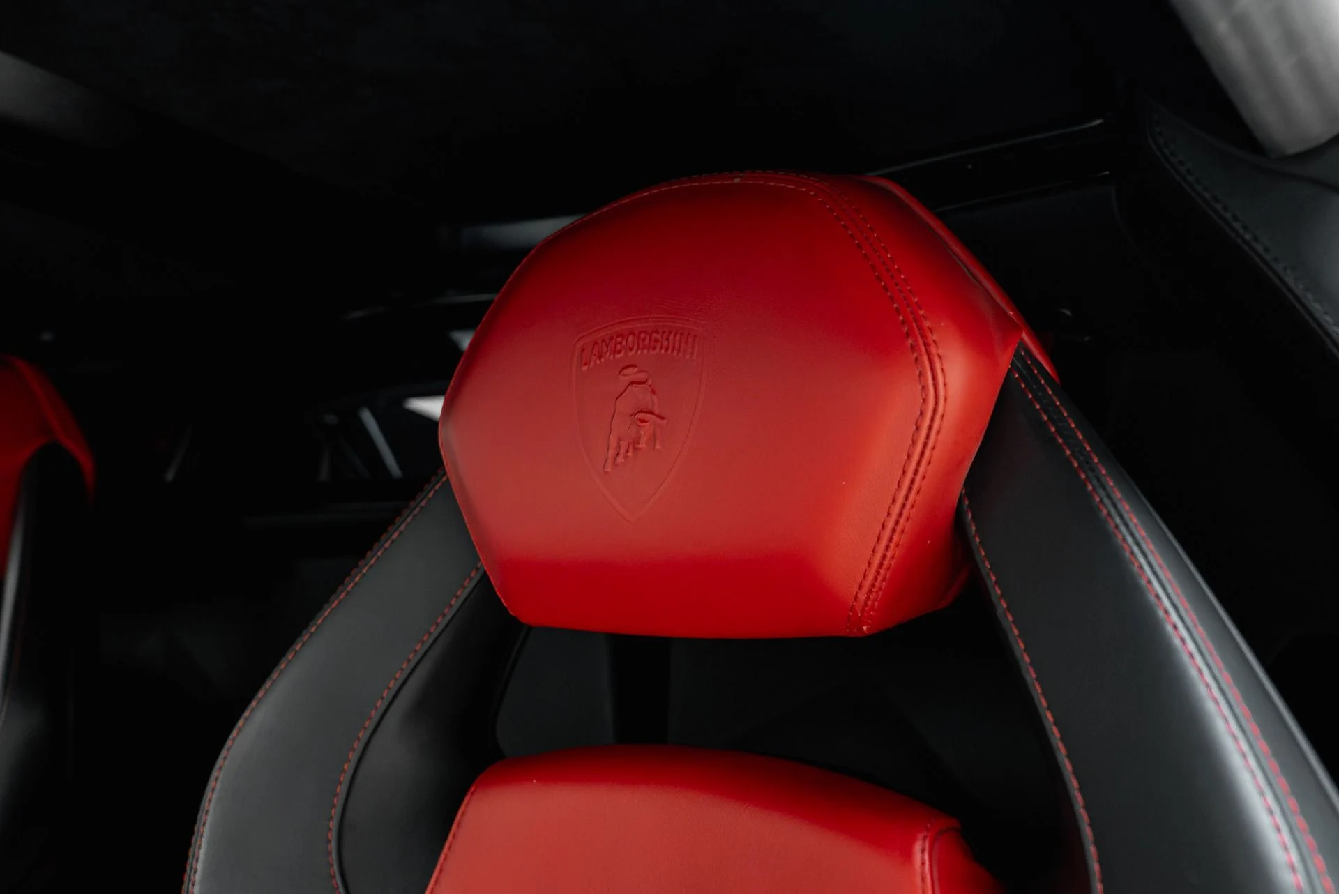 mph037_1113041202_Used_2016_Lamborghini_Aventador_LP_700_4_1790099112_06de154b02