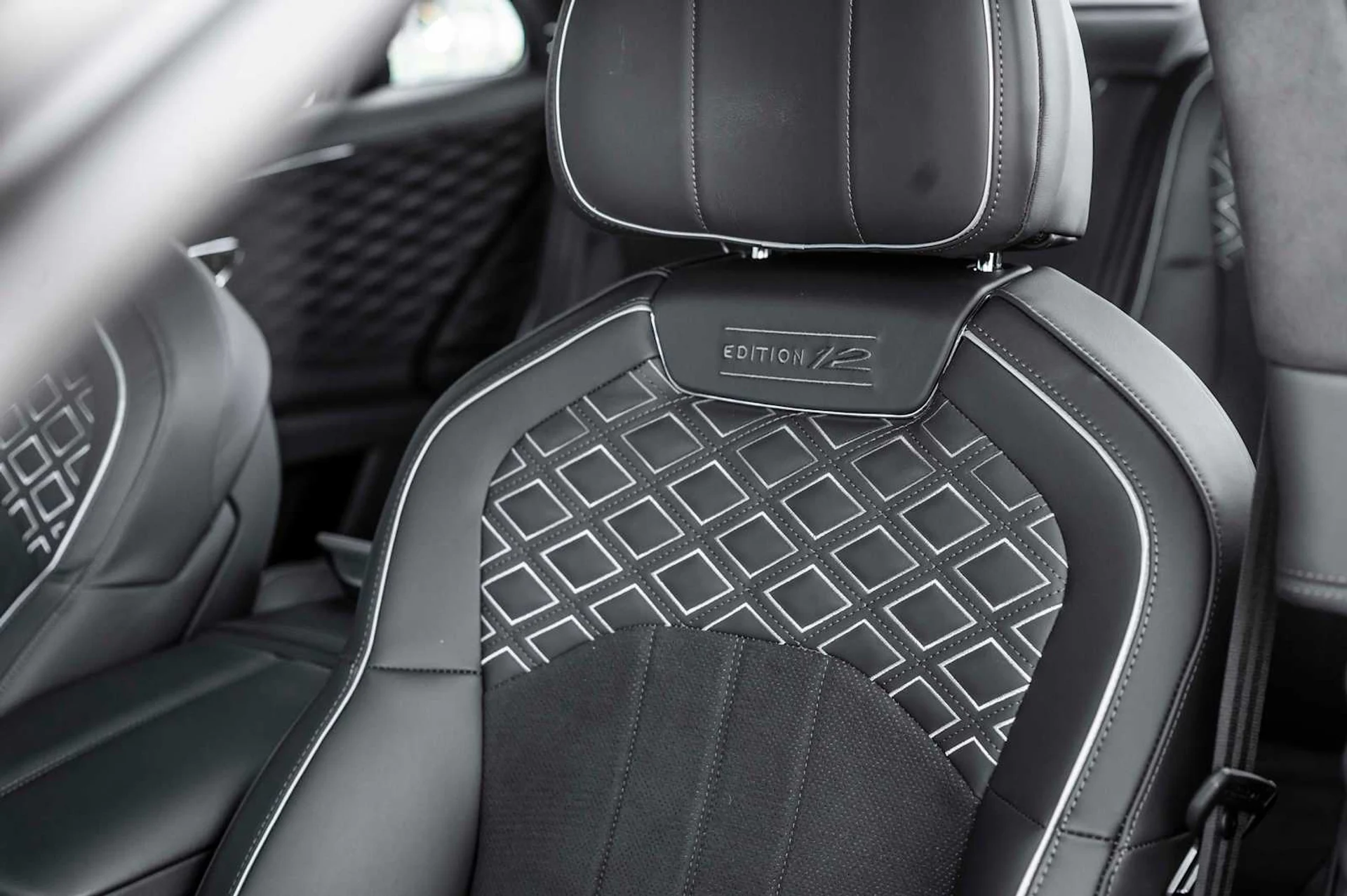 mph037_111625288_7ef9d071afe5ab94dd0f4add0732a158x_d5435e2445