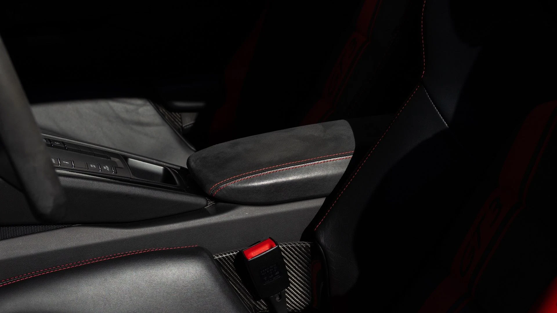 mph037_113646911_Used_2018_Porsche_911_GT_3_1755032810_e97dbadf19