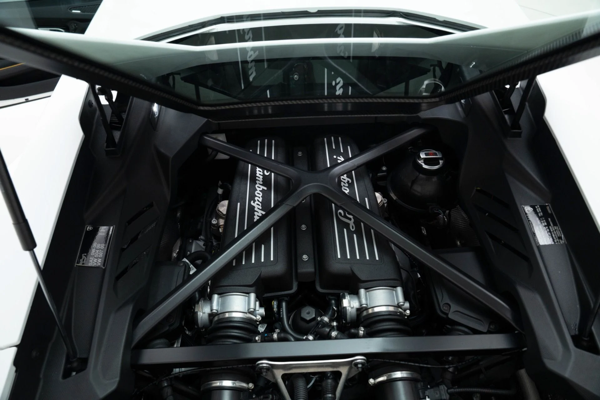 mph037_1137007793_Used_2023_Lamborghini_Huracan_Tecnica_1781823004_98c4ce85b2