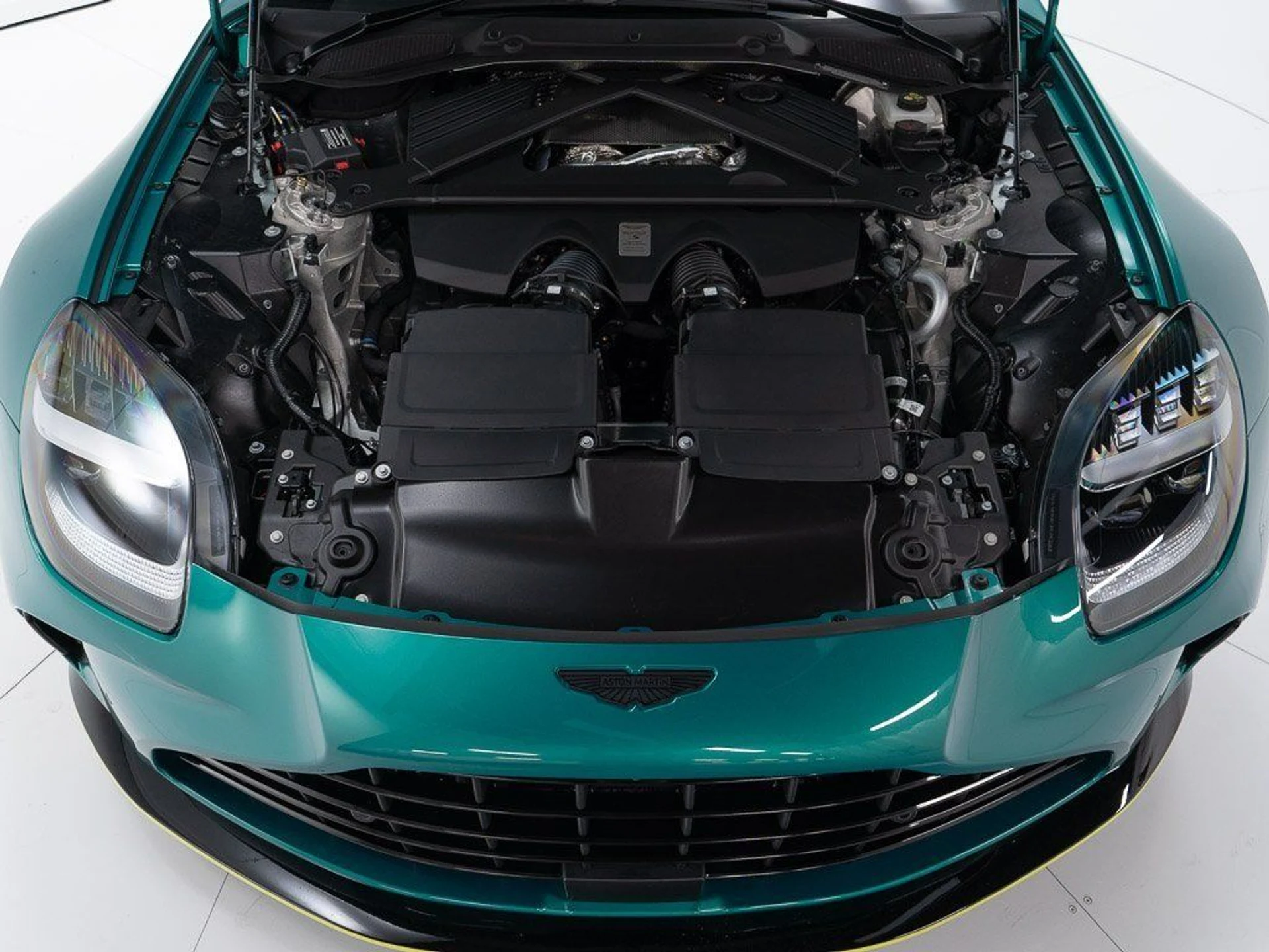 mph037_1146471721_a69603d20bea9331bb88af2f8519c2b5_96752305ec