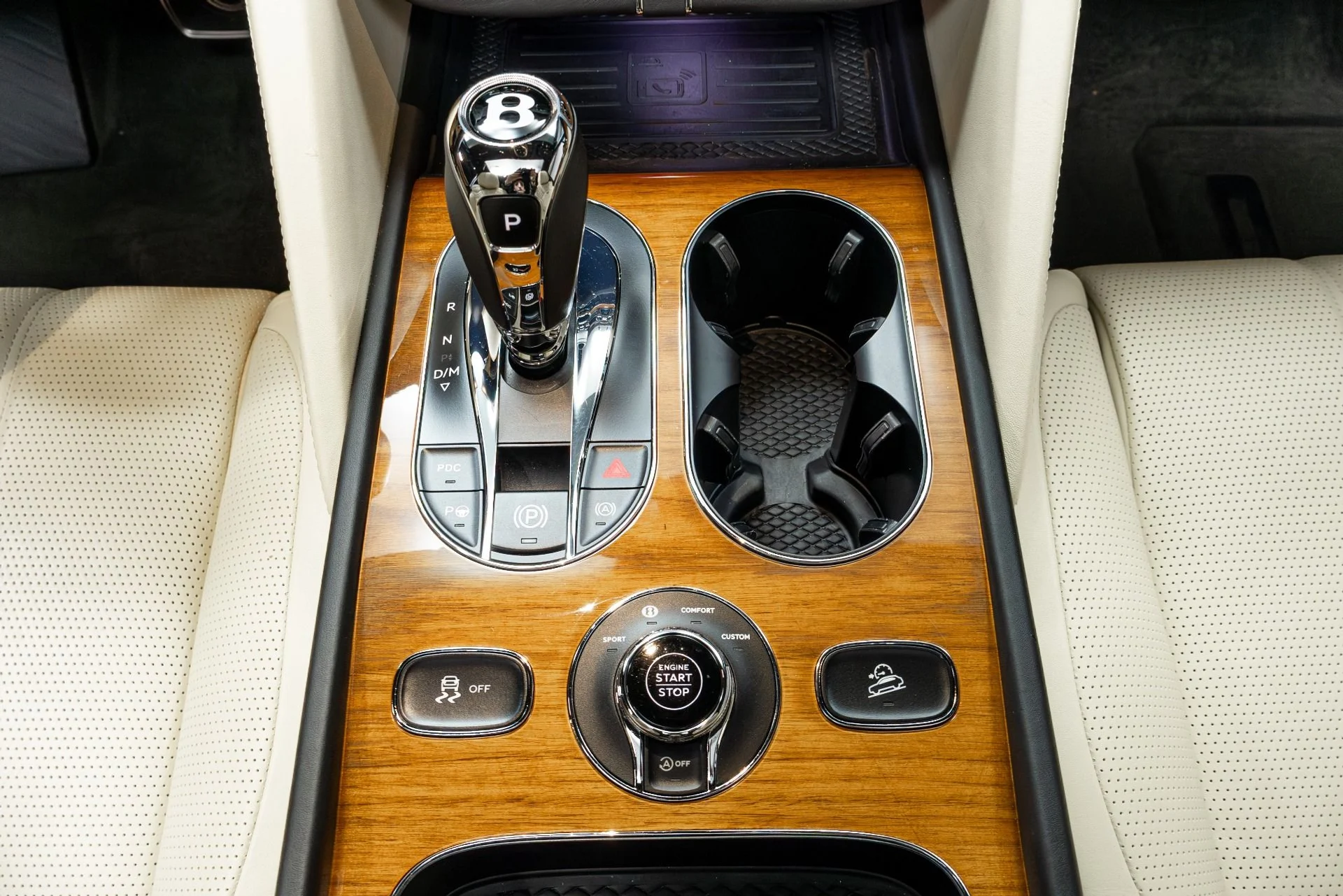 mph037_1149073279_Used_2021_Bentley_Bentayga_V8_First_Edition_1776782316_65c4bf59b8