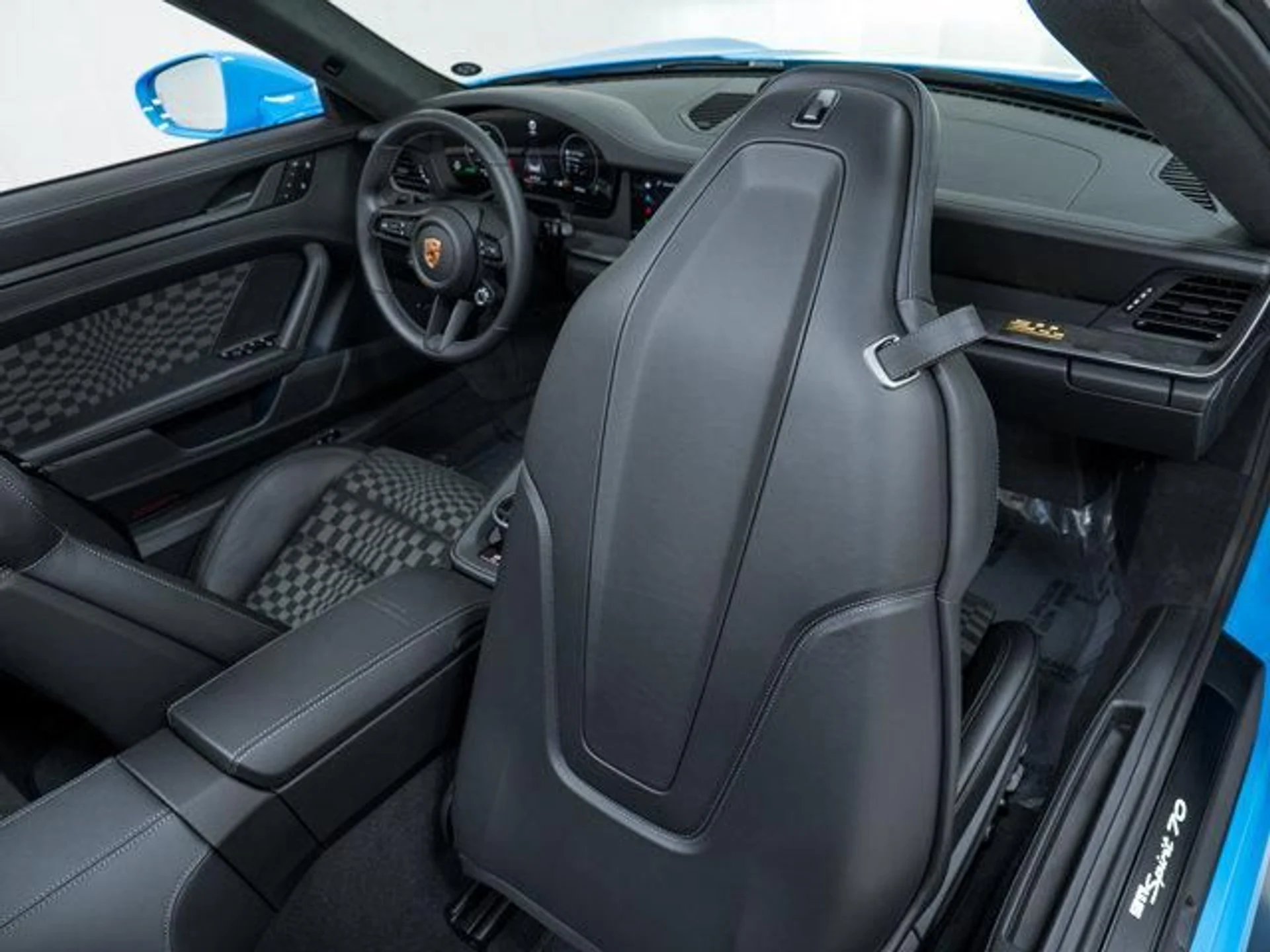 mph037_1159786664_c_Yocj_5_b_L0v4_Rz_TTJ_Hw_K_Rb_K5_Ng_030654d751