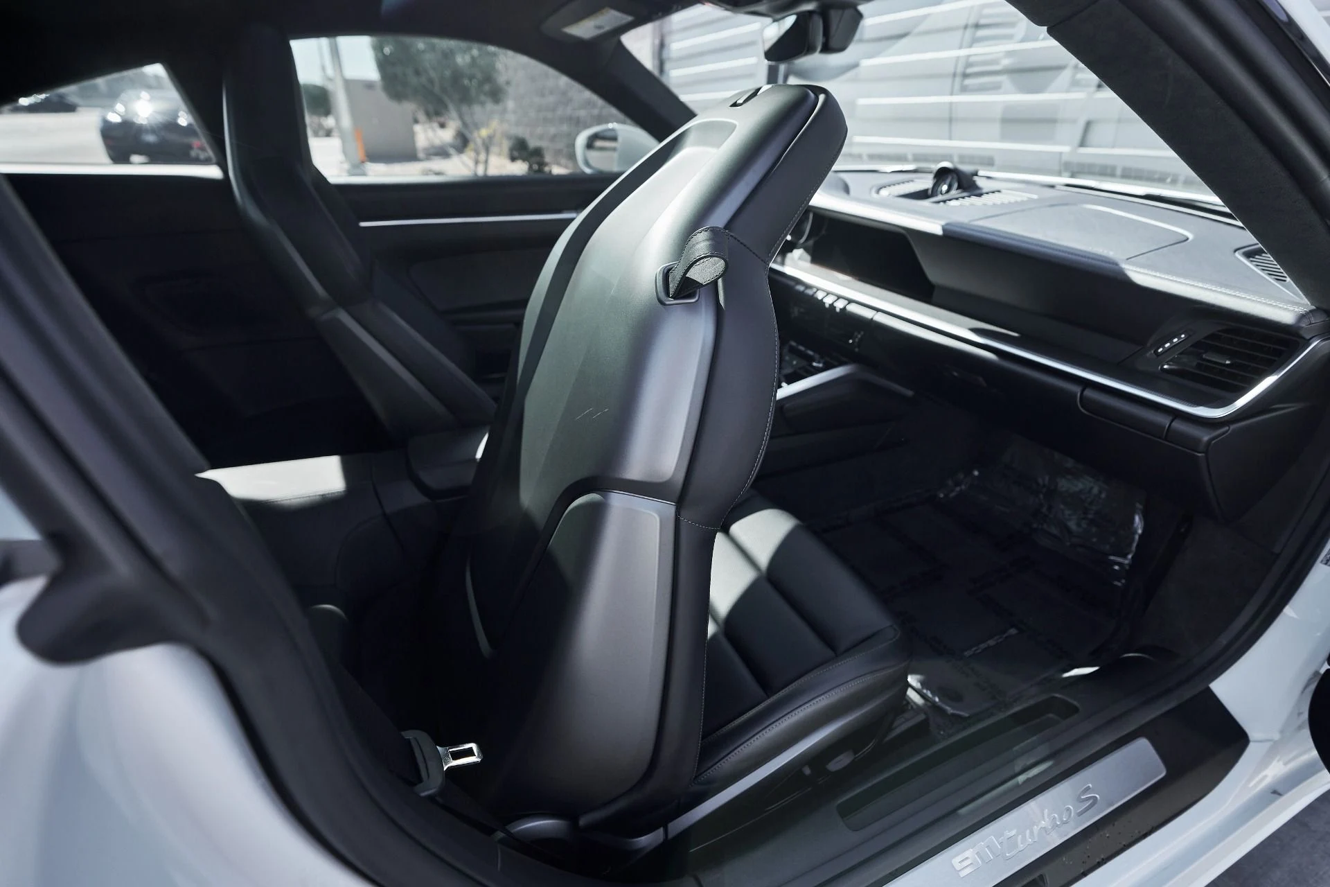 mph037_1161817214_Used_2025_Porsche_911_Turbo_S_1762914273_b83fd505f8