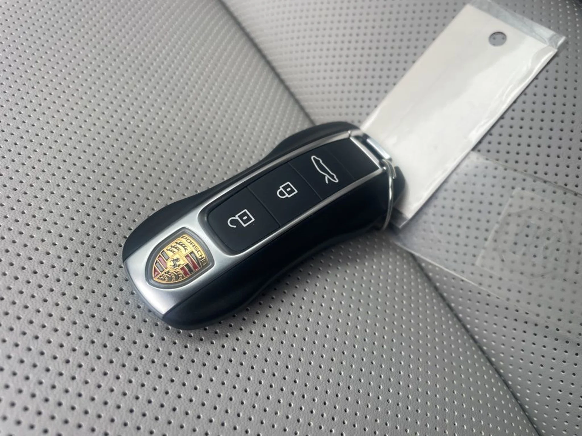 mph037_1163315280_09b5c7ec20898594cf2e8c07cf0f105dx_2eed00f380