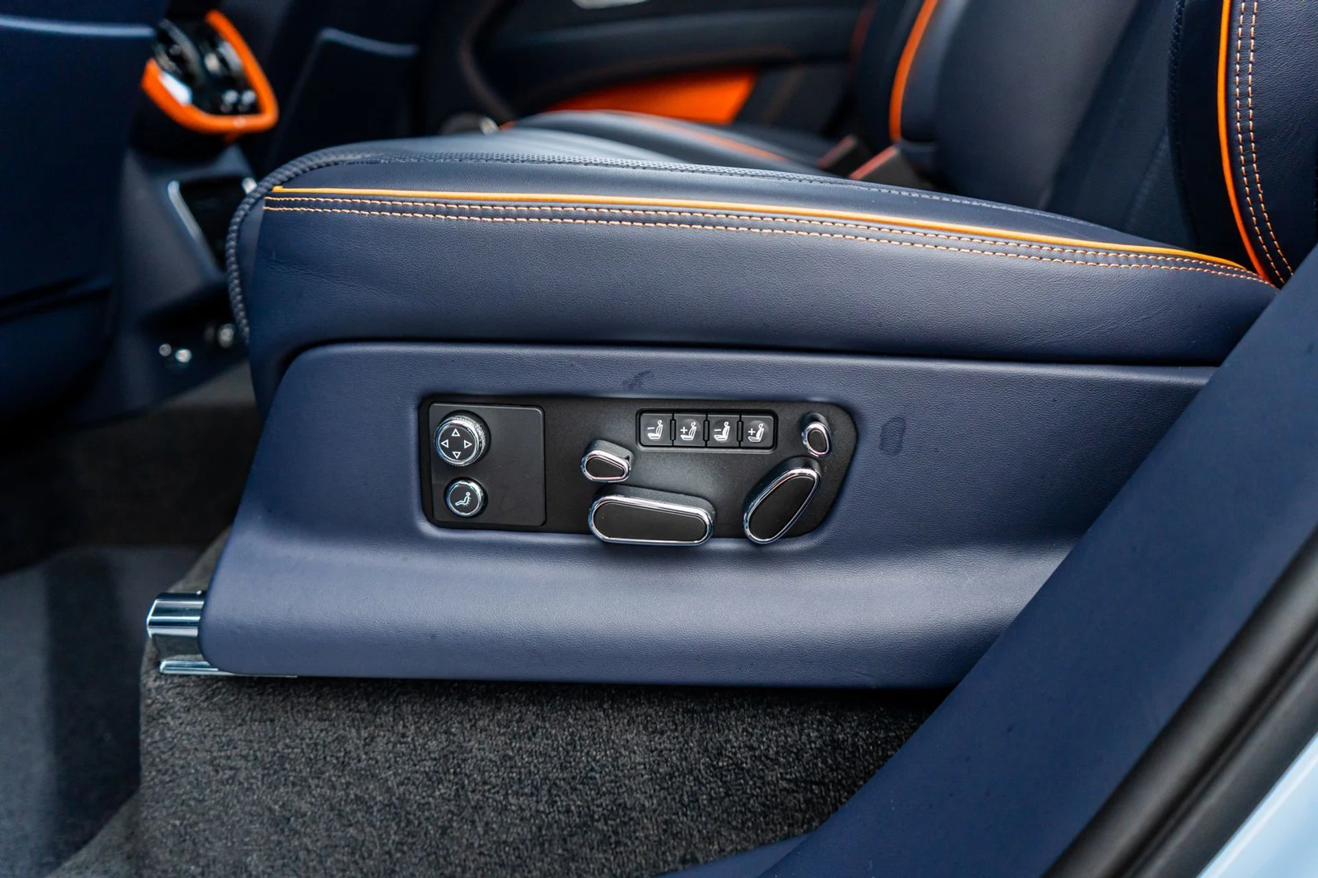 mph037_1165593544_925529d4_a390_42c2_b28f_784665cbec23_0e107ba161