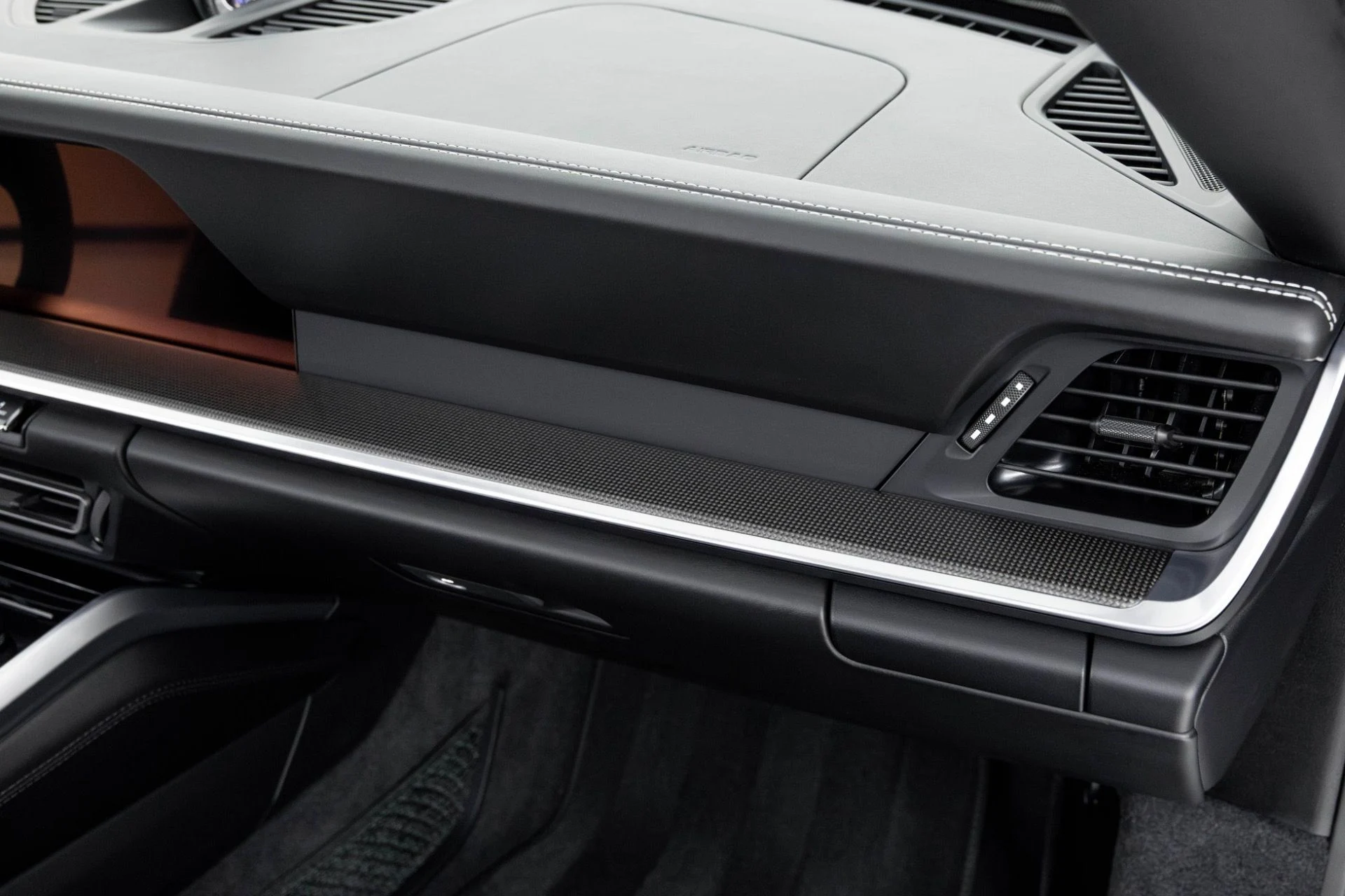 mph037_1167540807_Used_2022_Porsche_911_Turbo_S_1764184622_3c94a1fc3b