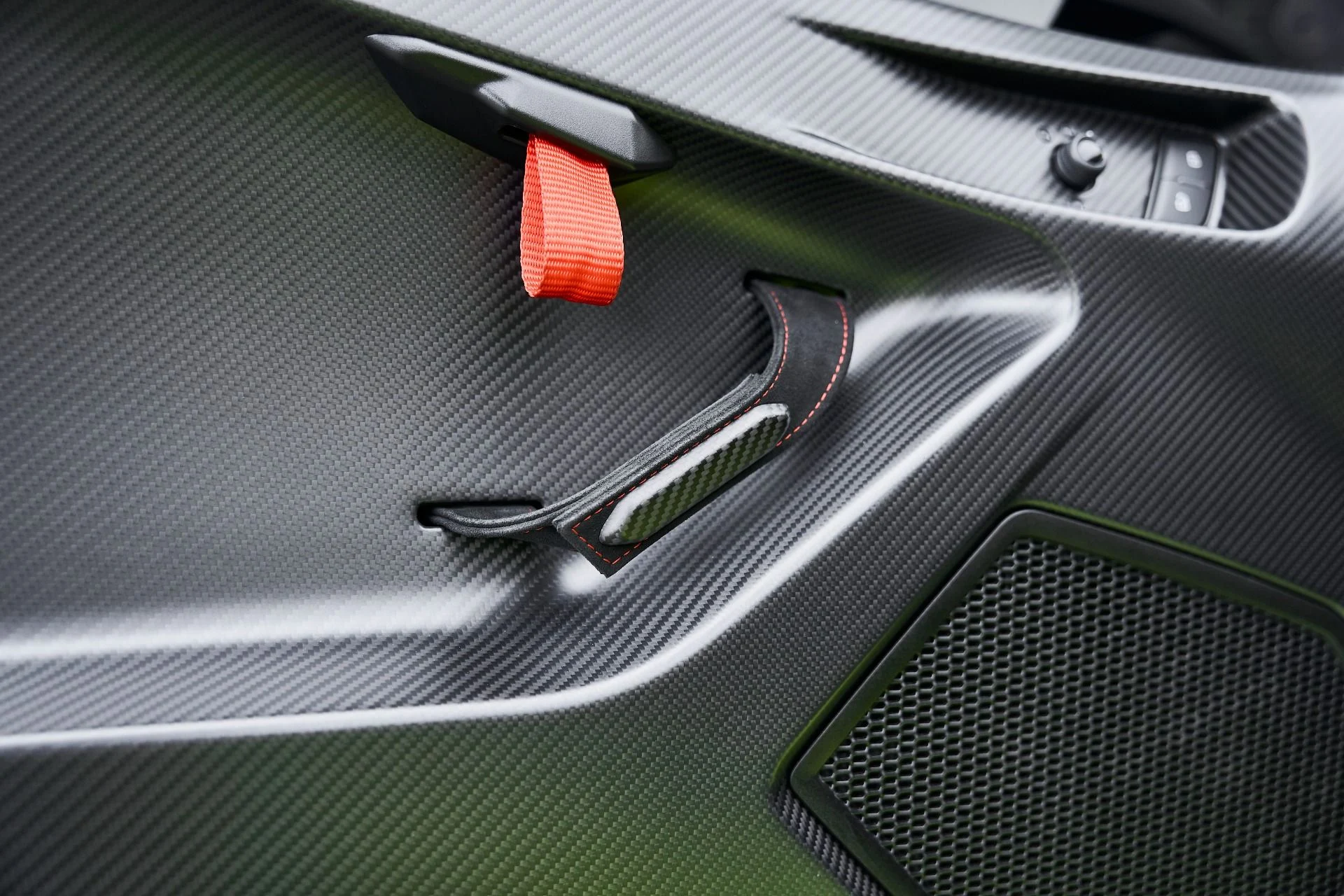 mph037_1171990833_Used_2022_Lamborghini_Huracan_STO_Base_1771294585_2c60e57e3a