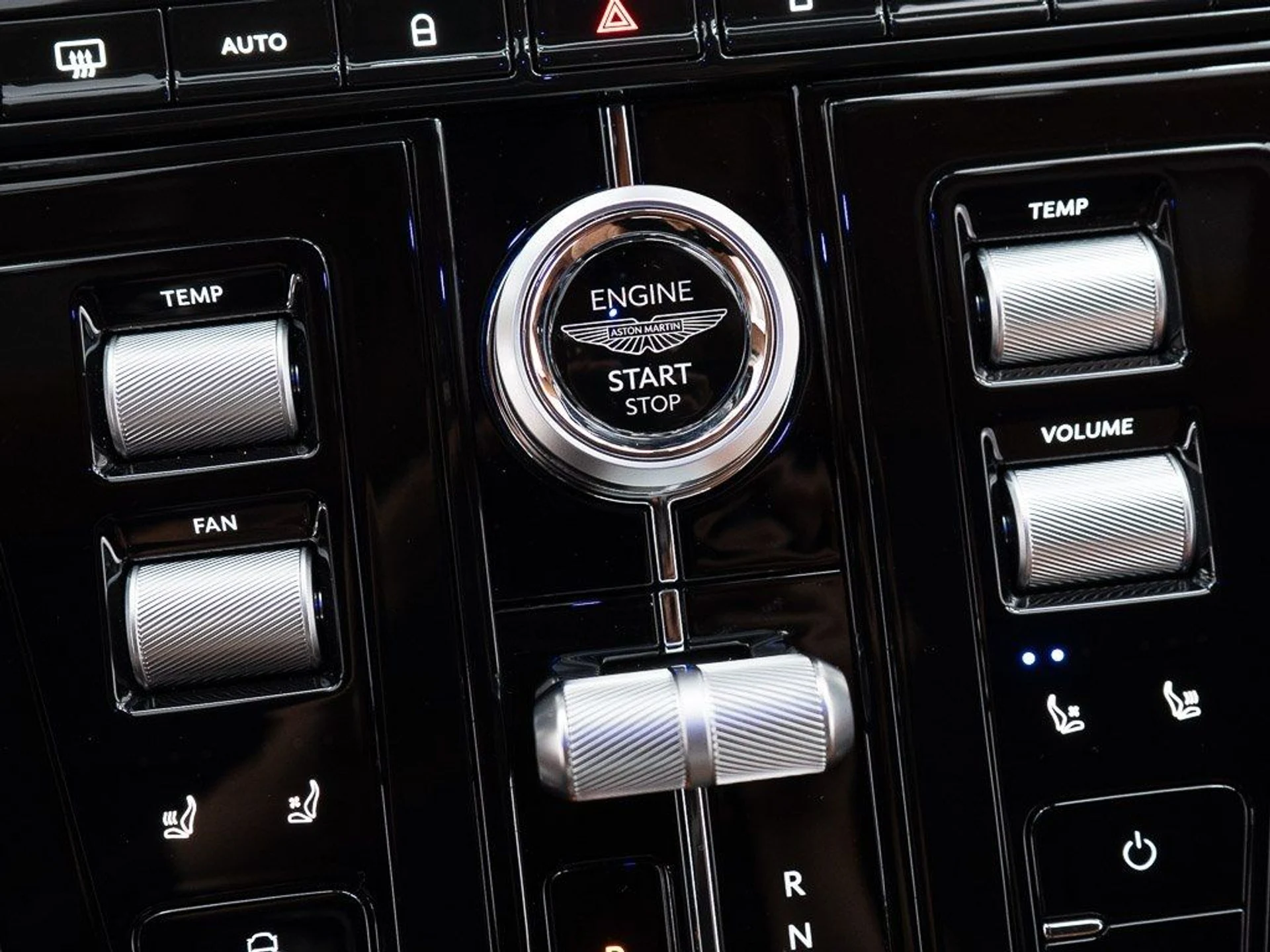 mph037_1173035688_67c25c629f21fe475a80e20c370f7809_146983eb2a