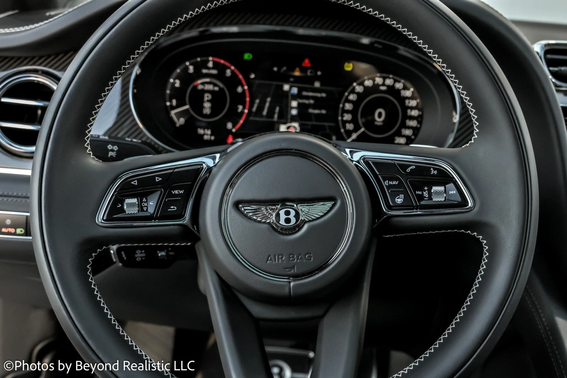 mph037_1175893733_Used_2019_Bentley_Bentayga_V8_1764407892_b2f1b20759