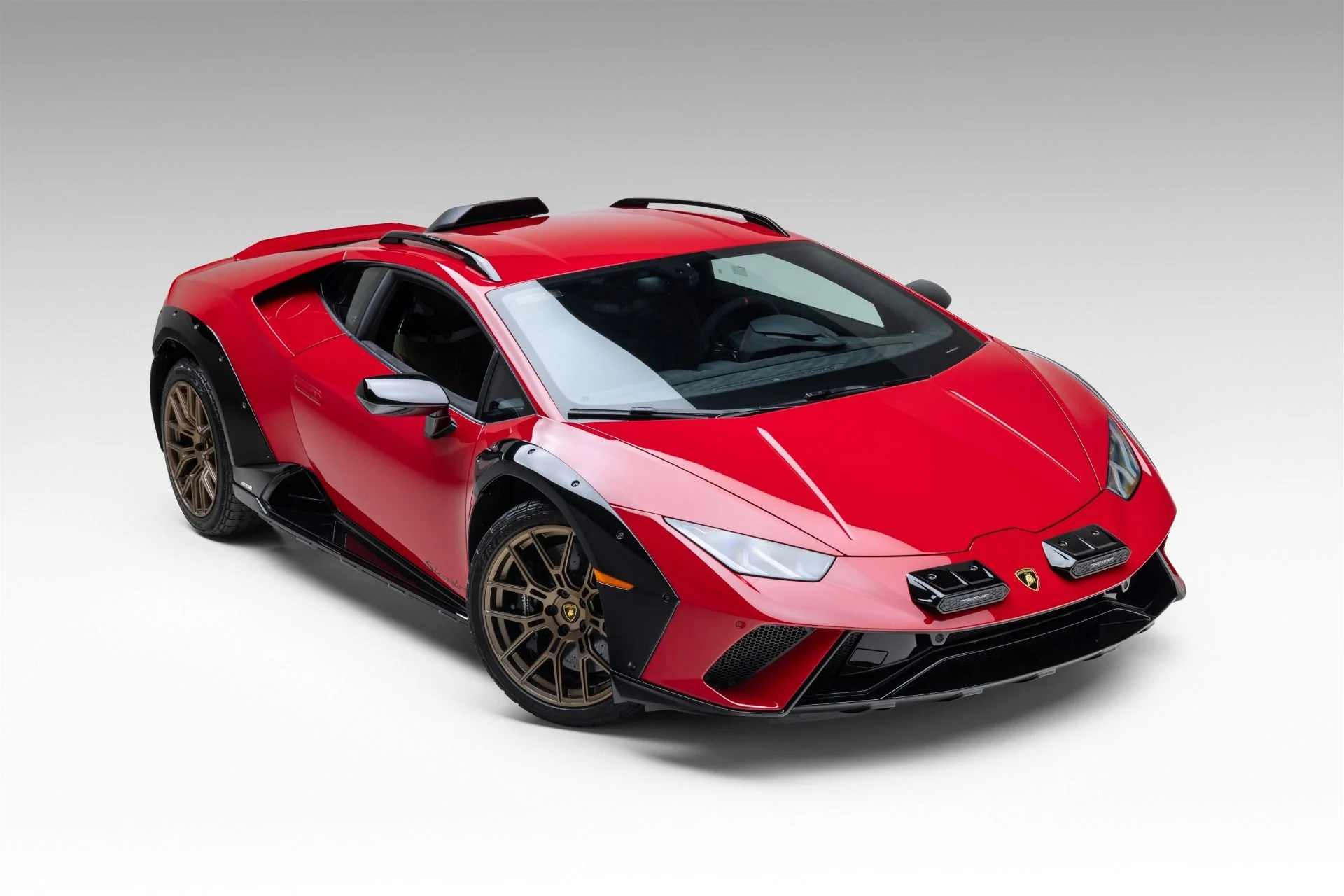 mph037_1179342419_Used_2024_Lamborghini_Huracan_Sterrato_1765391926_ff2161a351