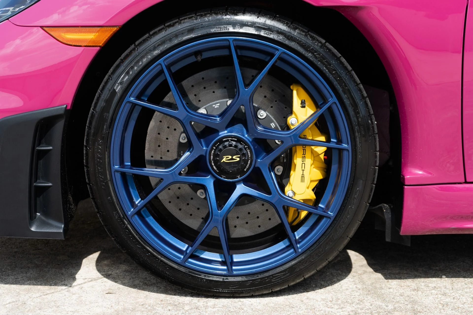 mph037_1182574904_Used_2023_Porsche_718_Cayman_GT_4_RS_1784933919_55bb48dbd2