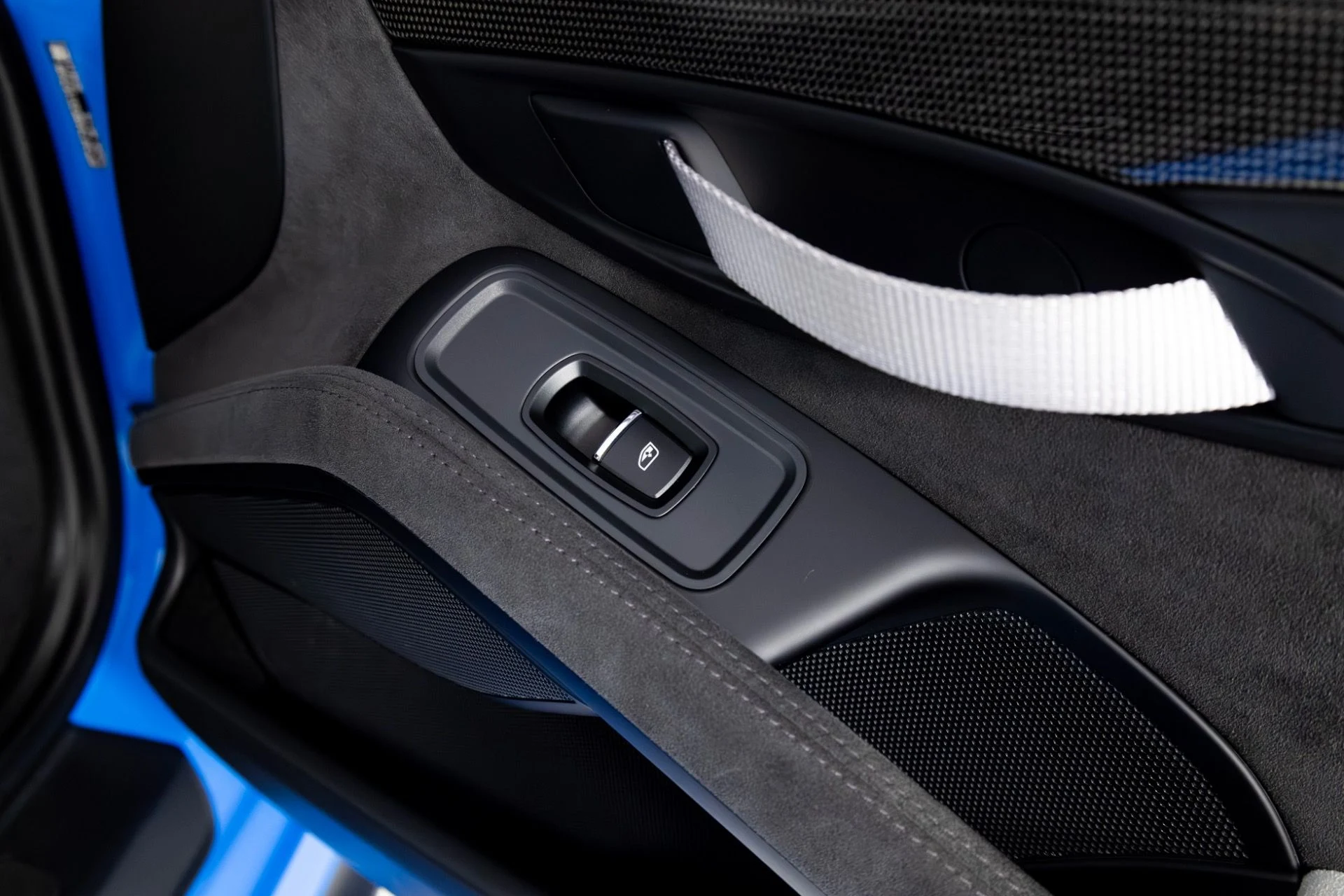 mph037_1186882361_Used_2016_Porsche_911_GT_3_RS_1769037884_d28e96778e