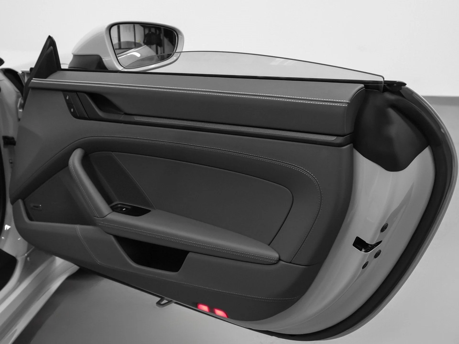 mph037_1188510587_38_4322a3d3ae