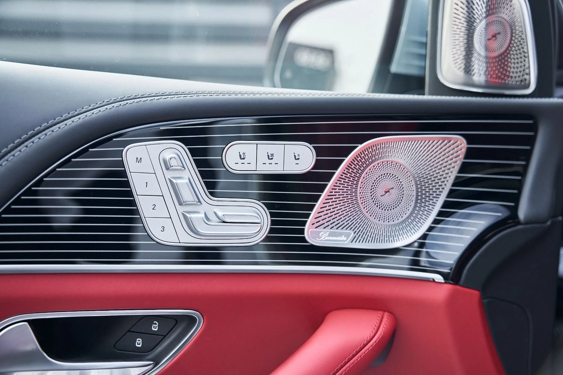 mph037_1197455968_Used_2026_Mercedes_Benz_GLS_Maybach_GLS_600_1769136336_3869d21eba