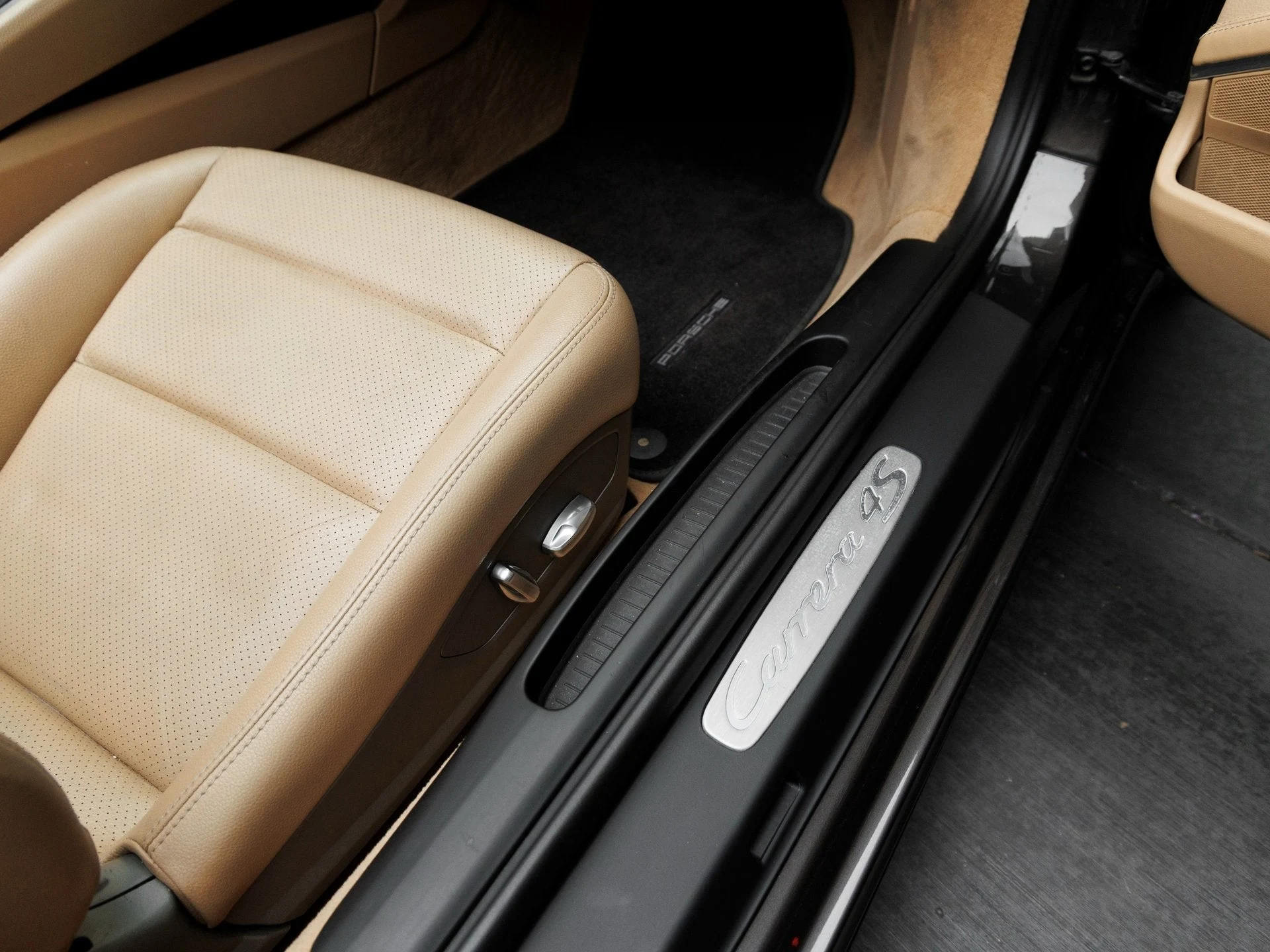 mph037_1198501937_38_60c91d1d9b