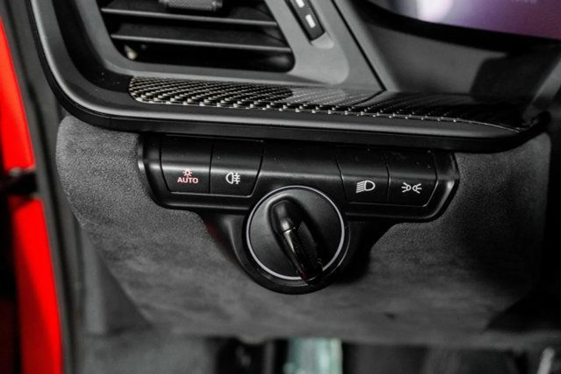 mph037_121414499_g_S_Iaf6w_M07_O05_F_Pf_T_Mp8a_H_Zzwg_37fc4d641c