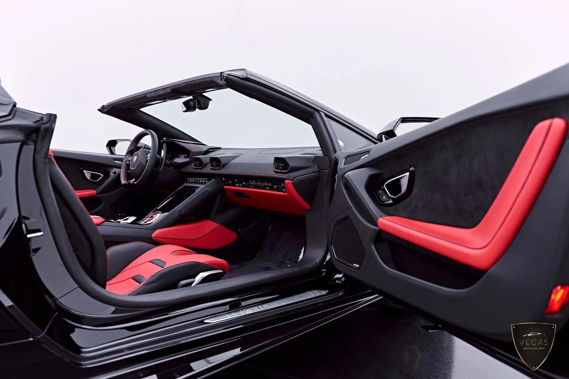 mph037_1214659450_Used_2024_Lamborghini_Huracan_EVO_Base_1783505124_a978dd6230