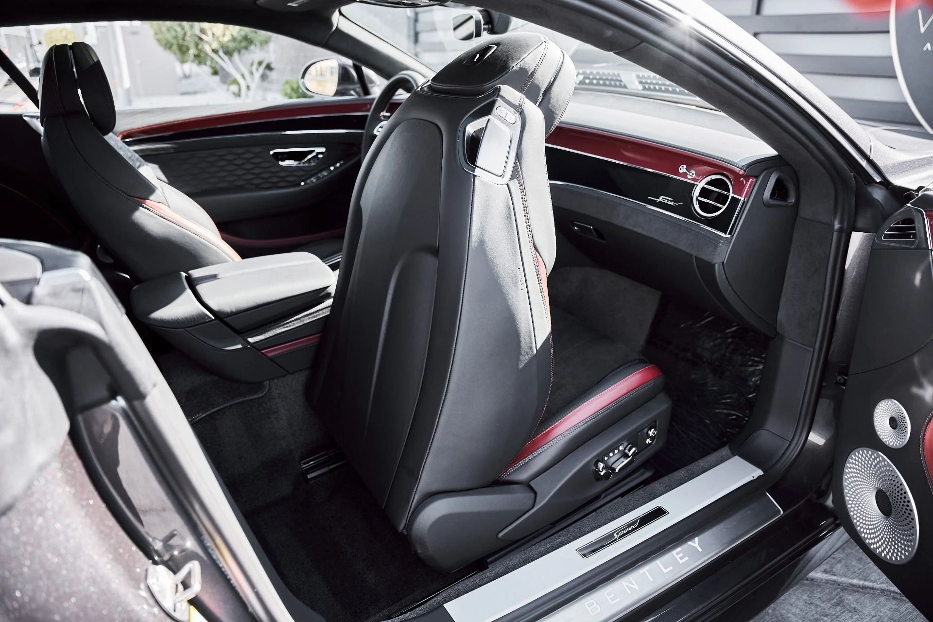 mph037_1216624922_Used_2025_Bentley_Continental_GT_Speed_1779498480_73c7985d47