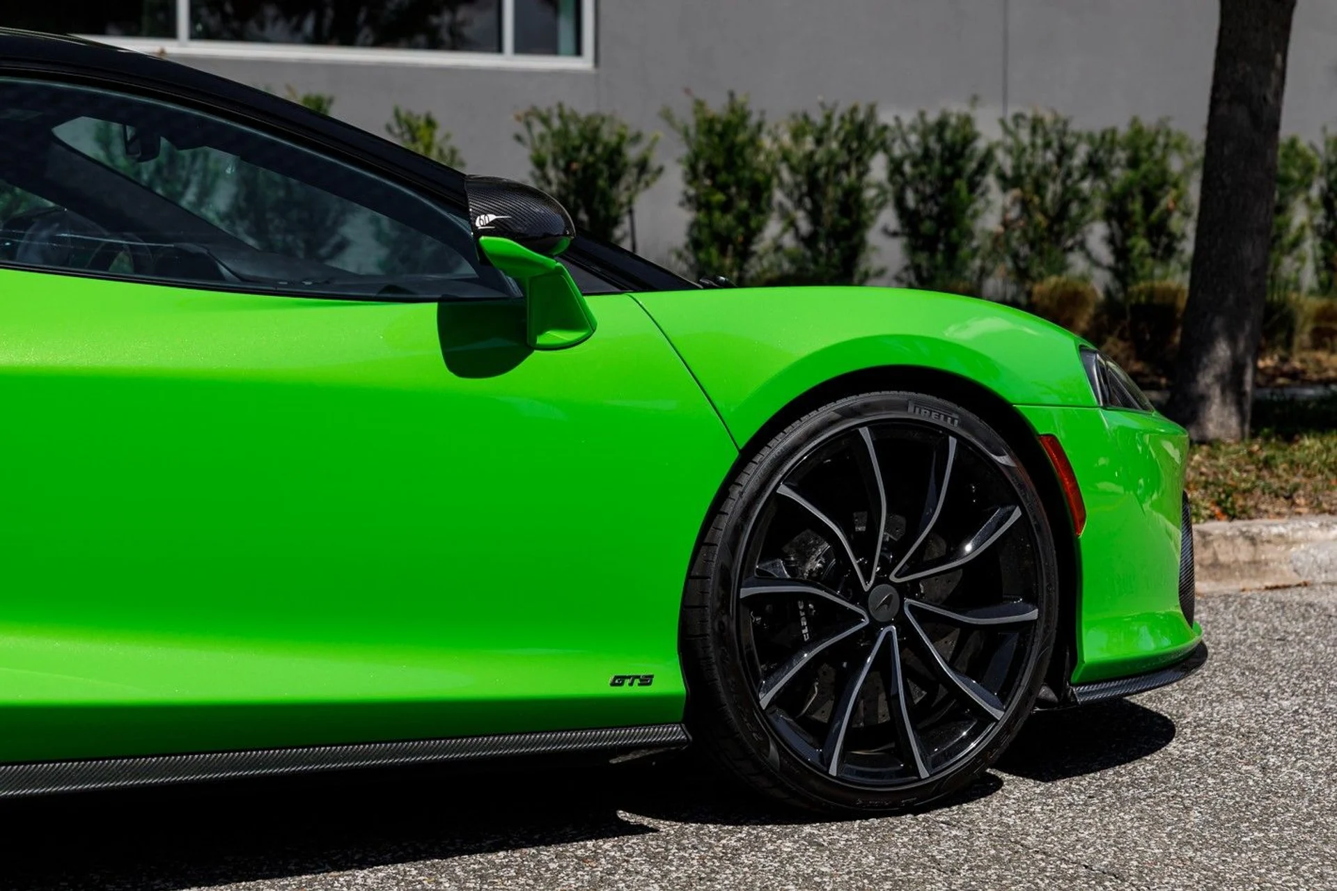 mph037_1217505862_466_p38_l_1eb638aa57