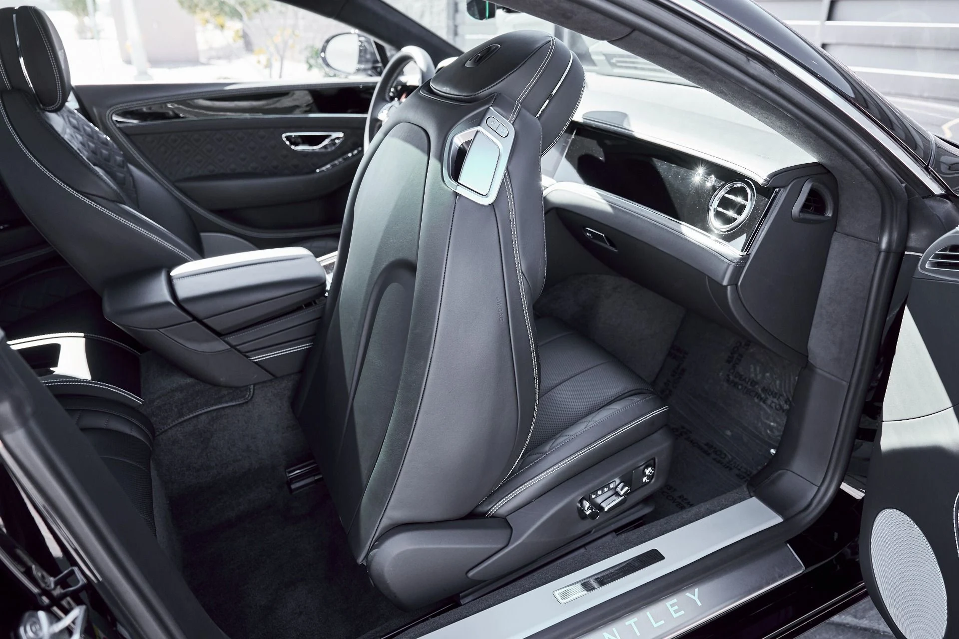 mph037_1220323285_Used_2022_Bentley_Continental_GT_V8_1771381077_bb54b6cef3