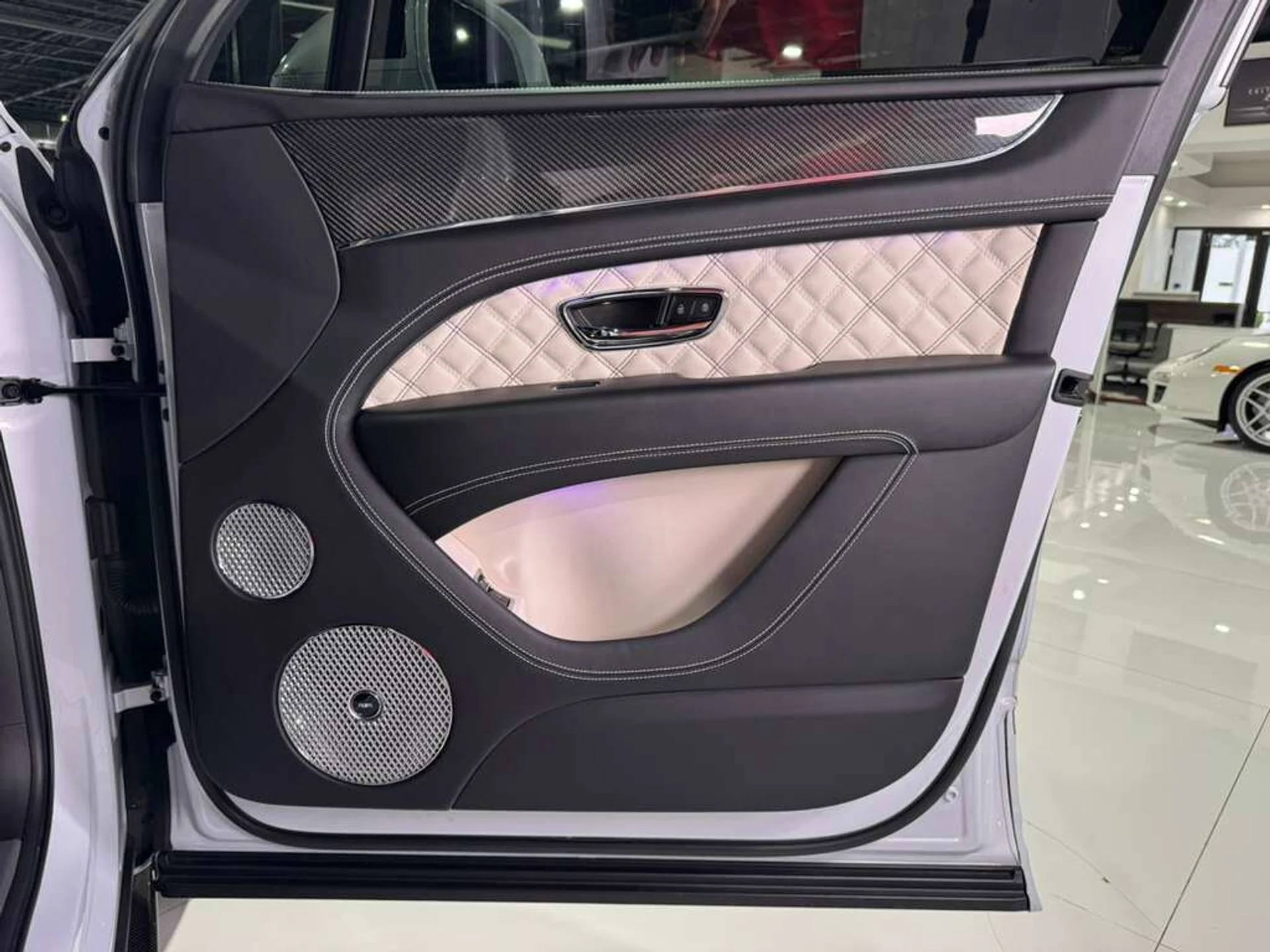 mph037_1223128628_bc2a0aa058341906fca2d180da4acba2_540465037a