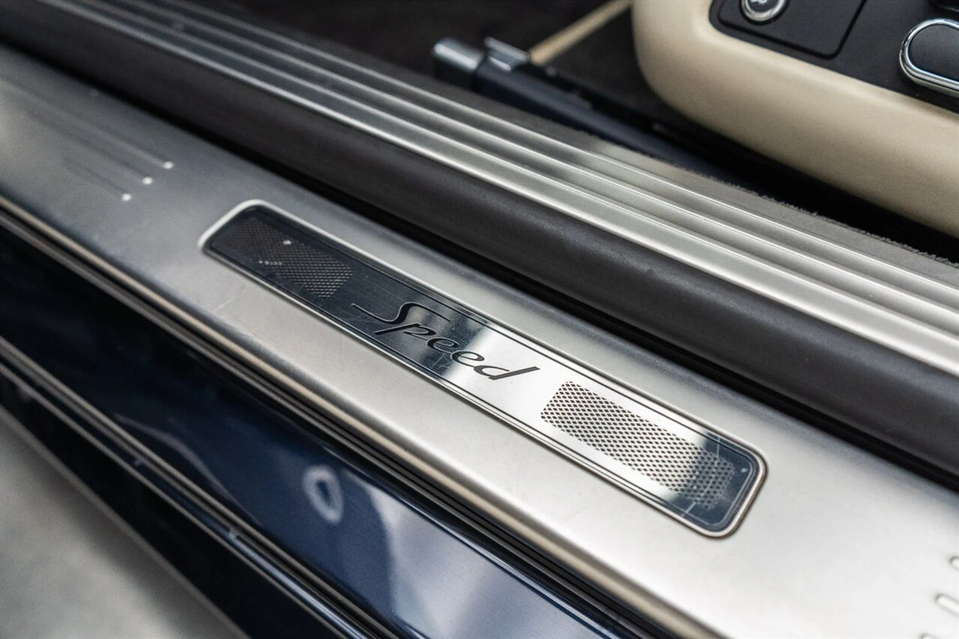 mph037_1229909520_65b2976ef8_1280_517714f5a9