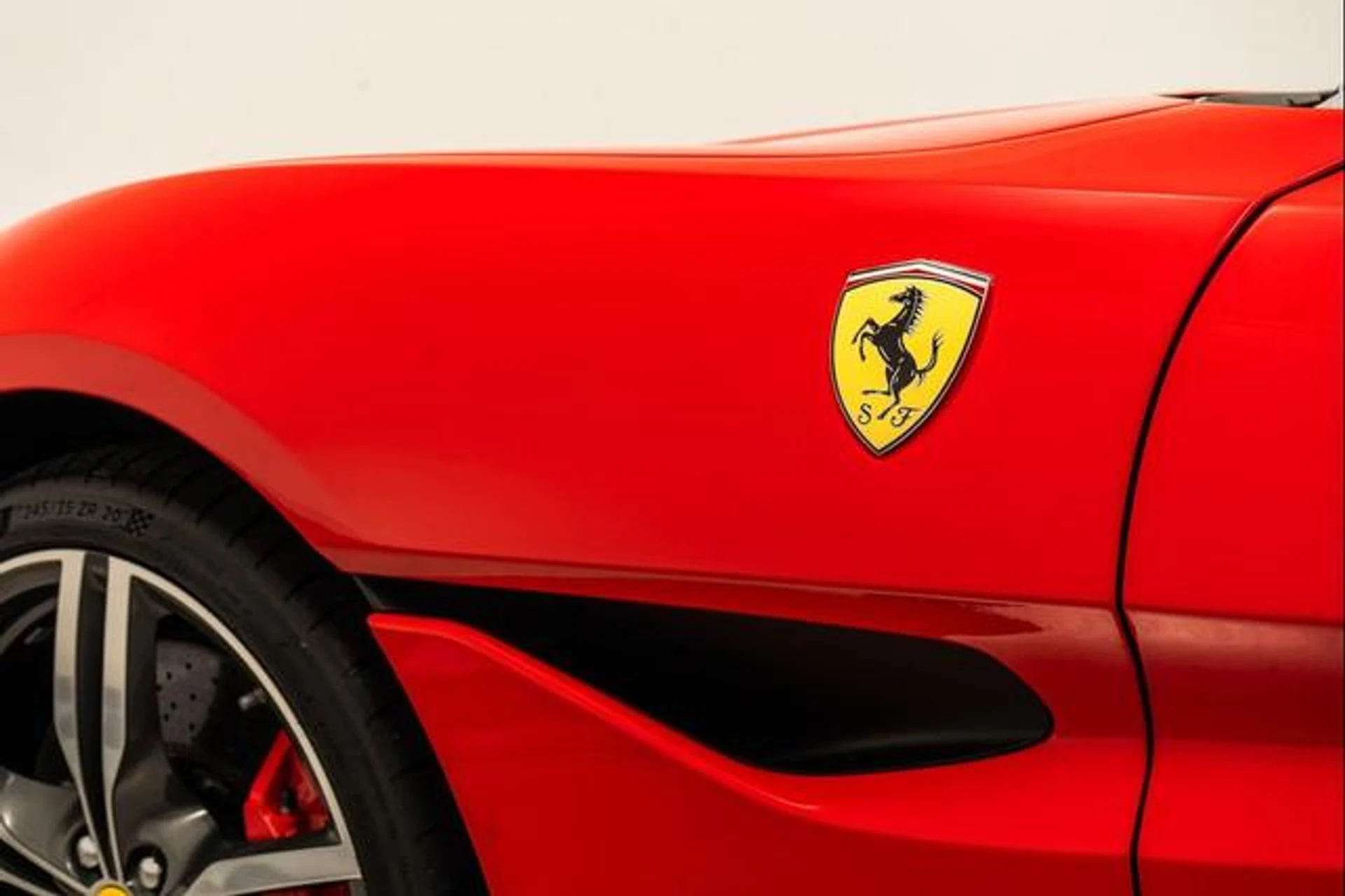 mph037_1232594837_R8zx_Xjw_BE_451a_S_Bh63maqy5_H1_Q_e09903b29b