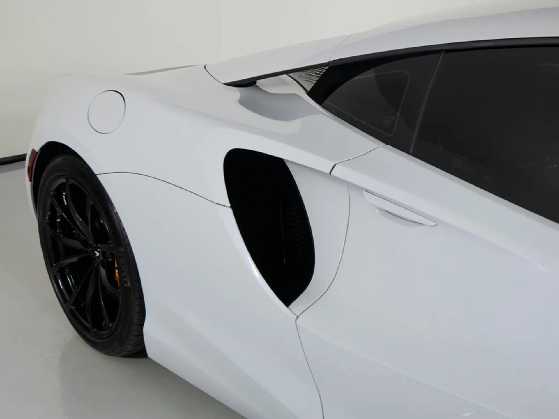 mph037_1242121709_1cadafc5462f5684b37c1a27508f8593x_4a057f4519