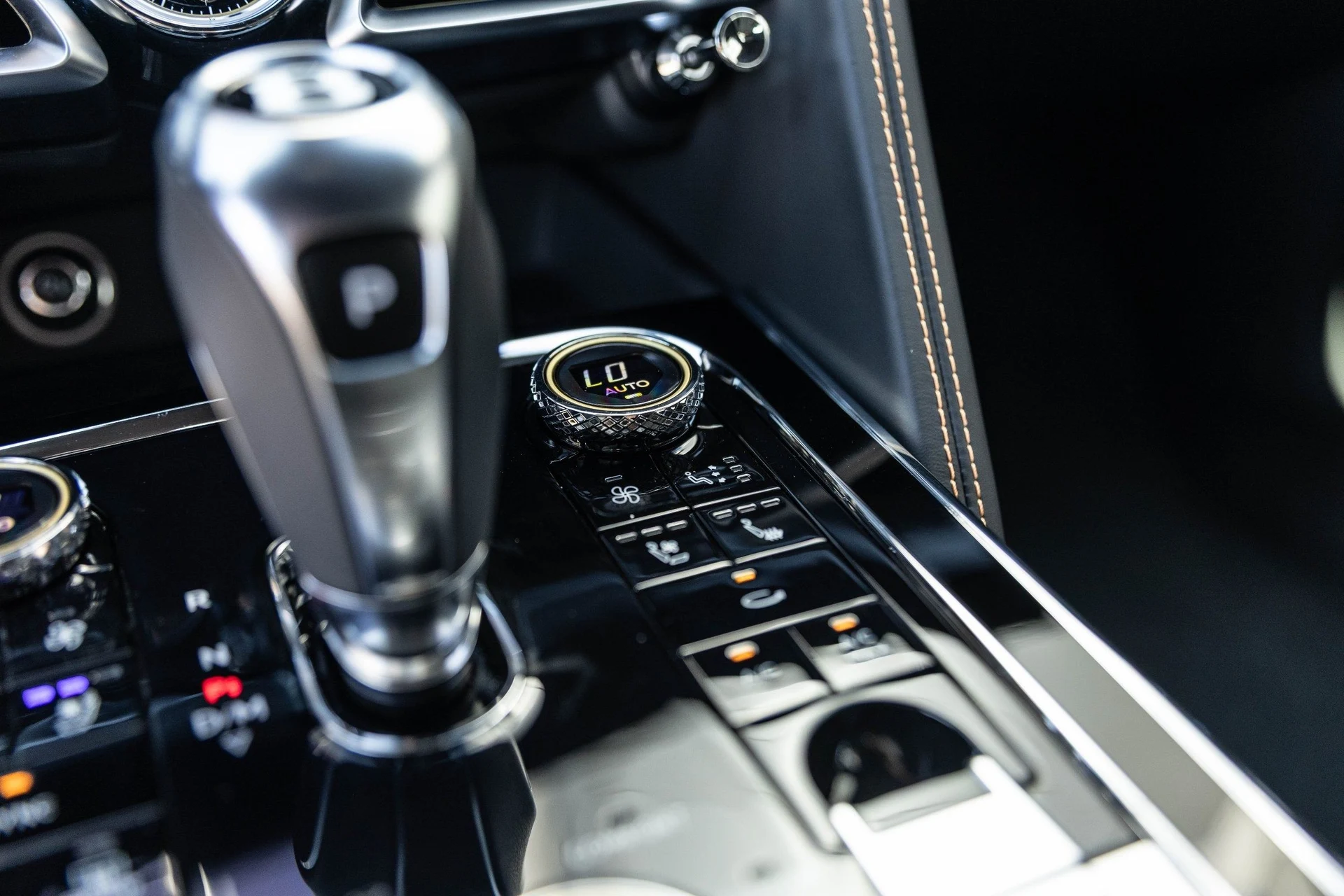 mph037_1248744801_Hi_Tech_Luxury_Imports_LLC_SCBBP_6_ZG_8_SC_022680_image_37_5624998c4e