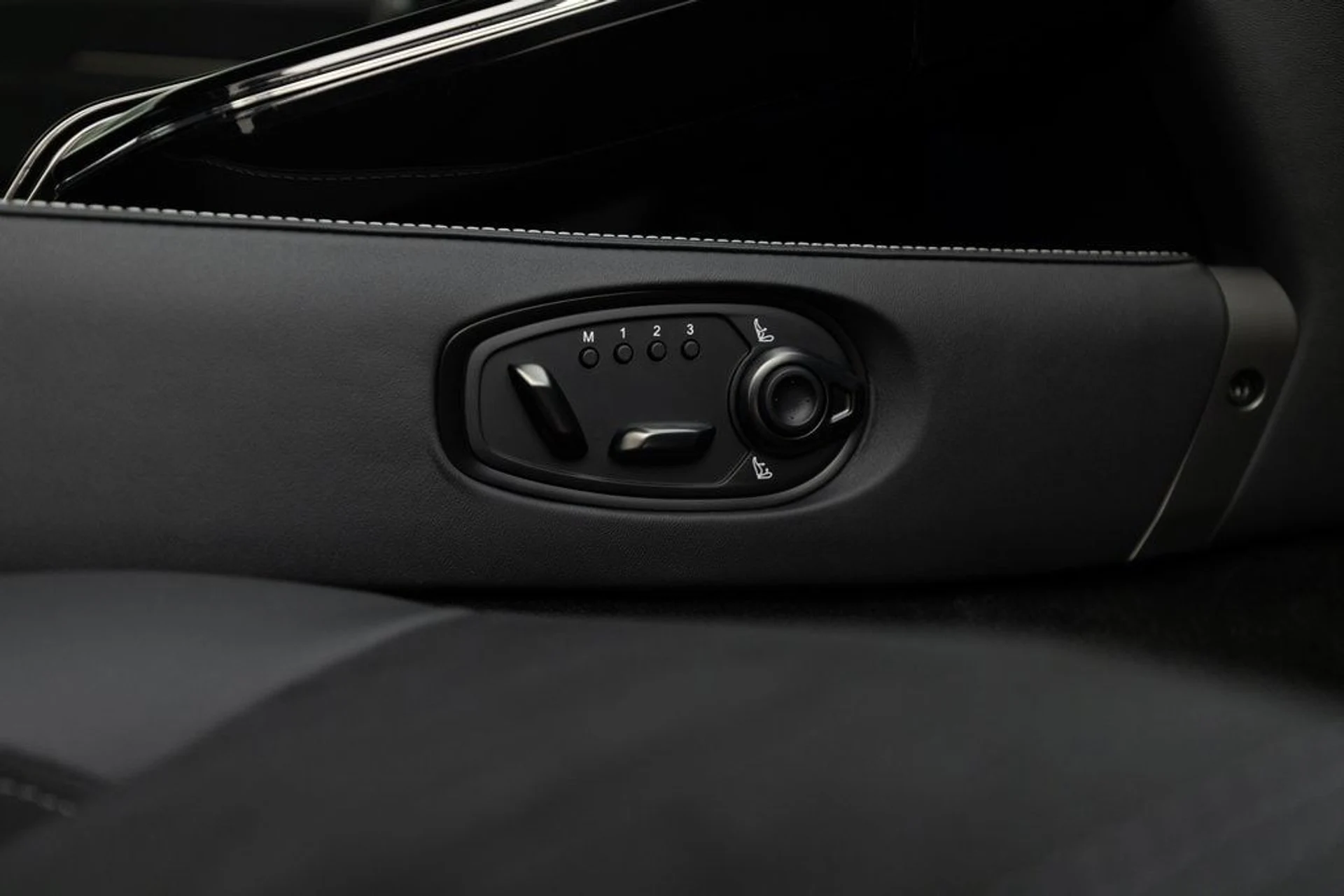 mph037_1249335497_a227484665de455fa6de1884d9d60968x_8e8f6c74f9