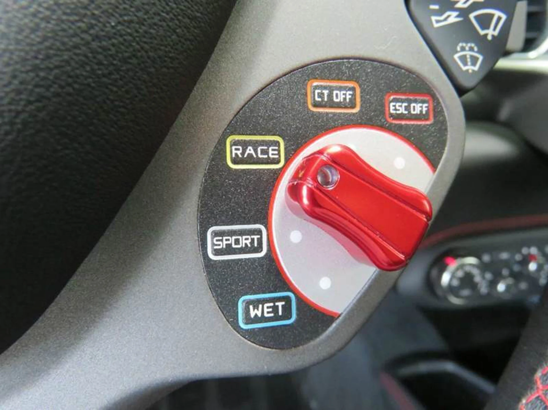 mph037_1251215047_2012_ferrari_458_italia_base_2dr_coupe_58ebcd3608