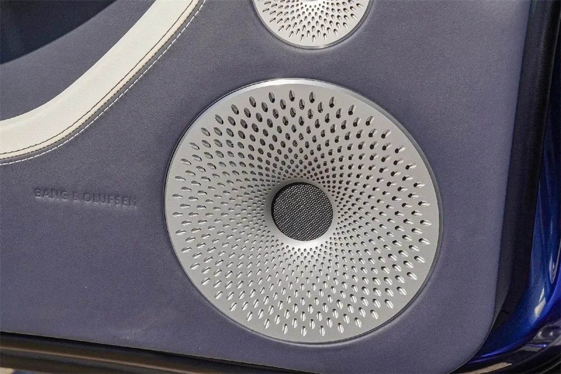 mph037_1274536462_f6693e4ced5d4e92842ff128d65ecc30_93a29ec816