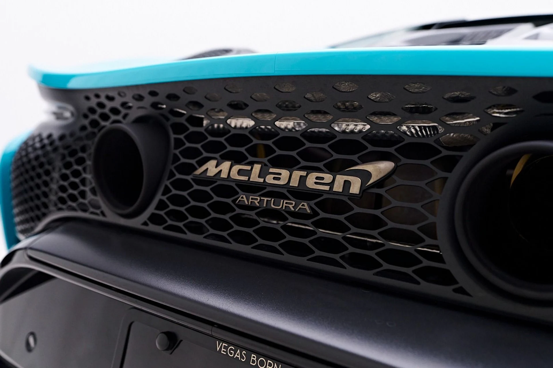 mph037_1298208261_Used_2025_Mc_Laren_Artura_Tech_Lux_1745952984_85d10b828b