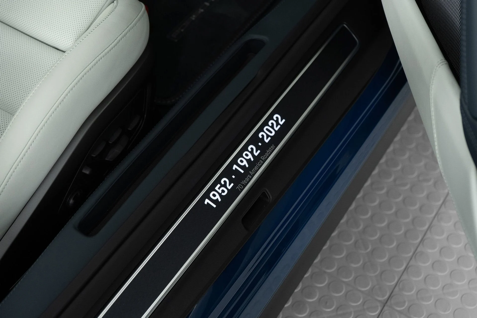 mph037_1307035057_a7556ced52924b78803f92aca83585d8_001dde3f8f