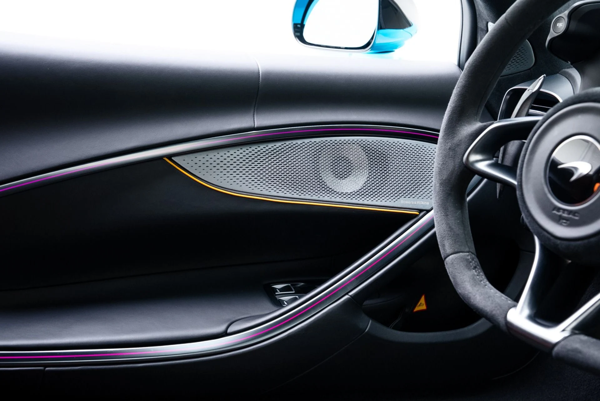 mph037_131631989_Used_2023_Mc_Laren_Artura_1770682323_8a2bfd0d52