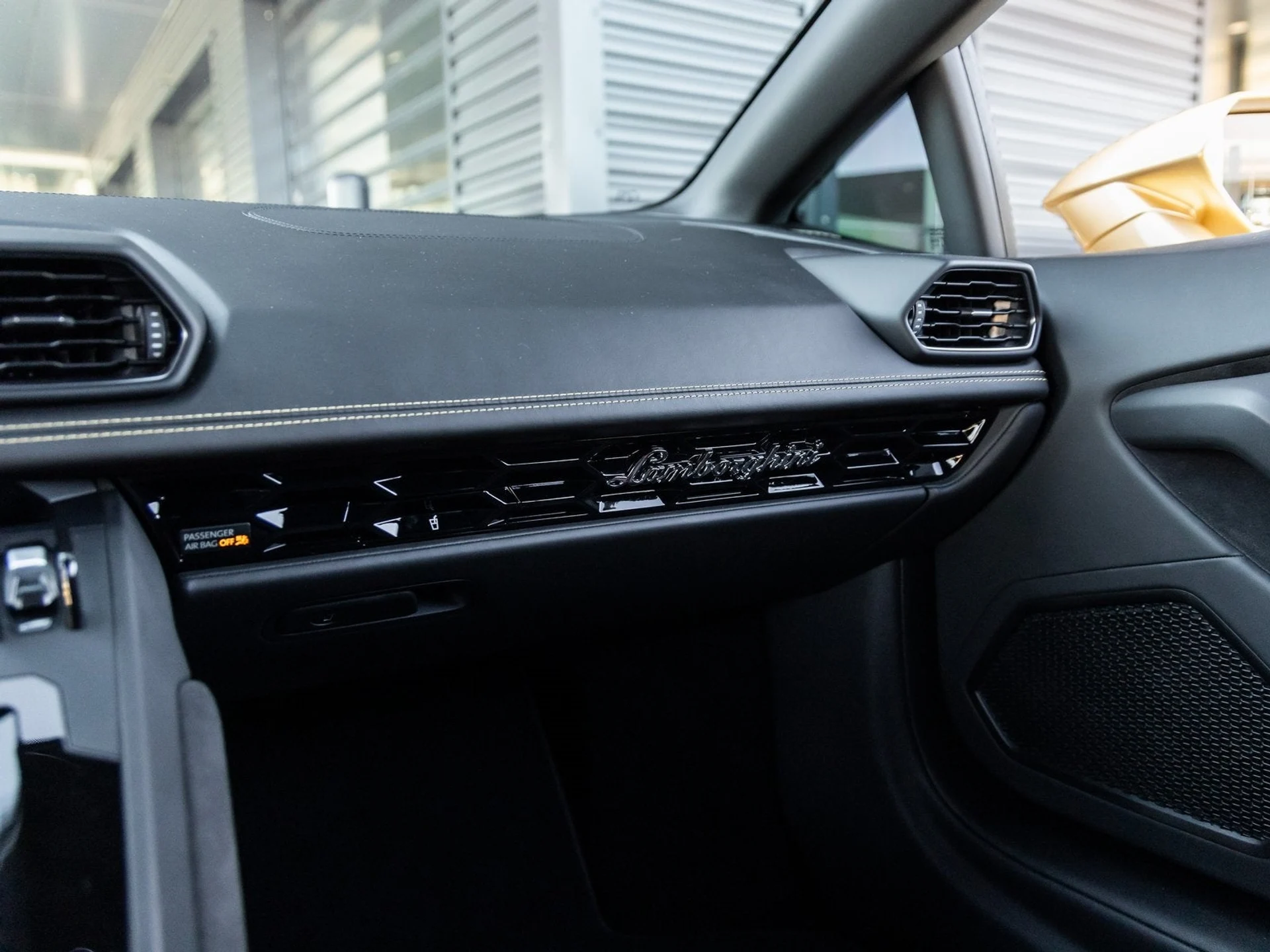 mph037_1318955721_38_8498386751