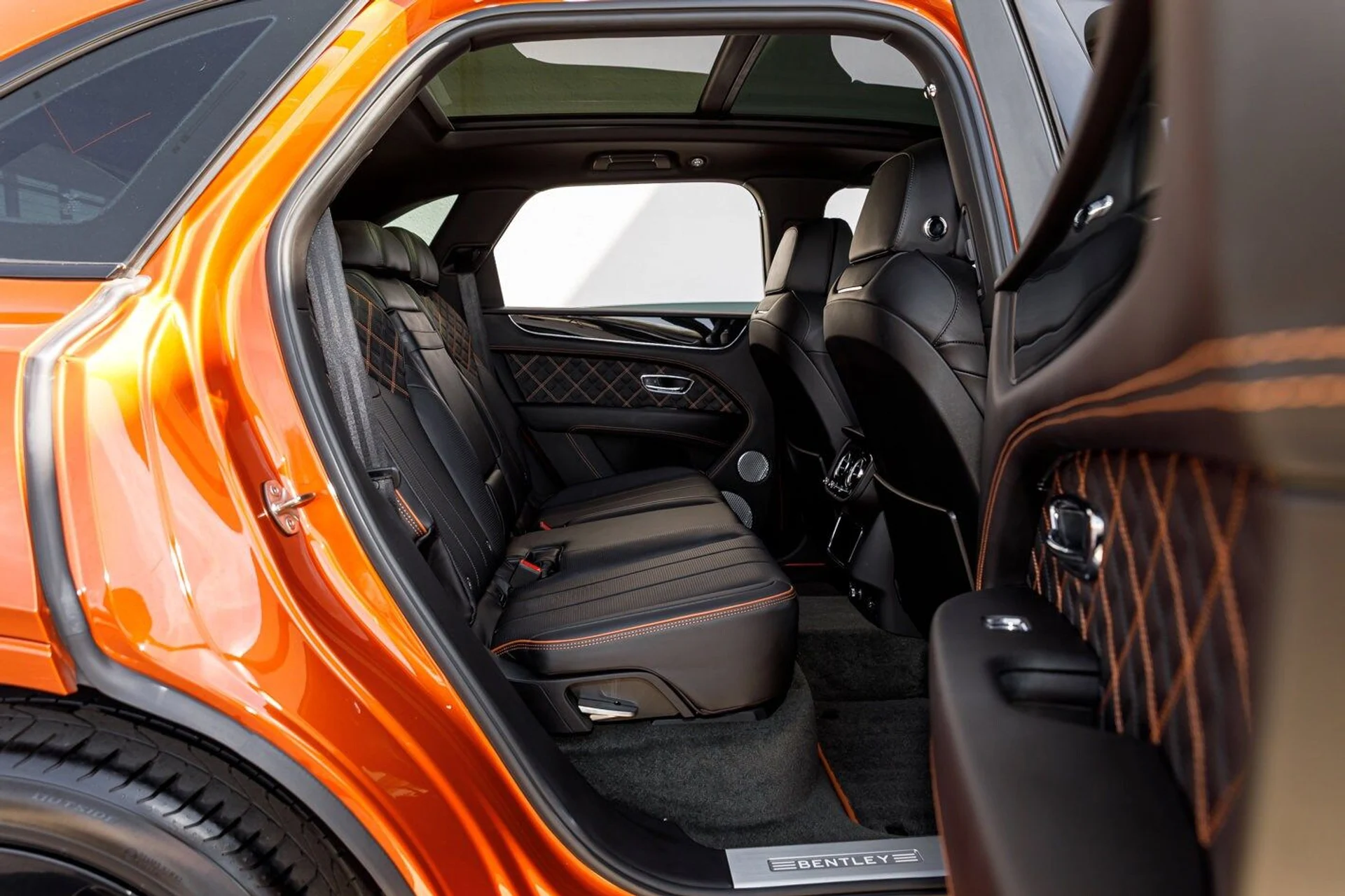 mph037_1327893729_00677522b789b1d57180dba6de4f3e69x_e330d40bdd