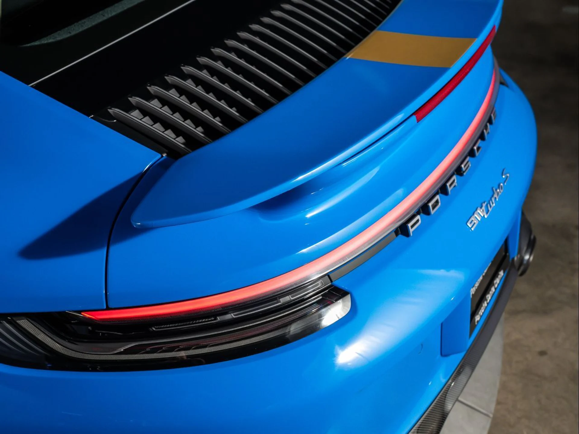 mph037_133390946_901eb9033a1786017493fe0f4a0ce19a_1be32b8573