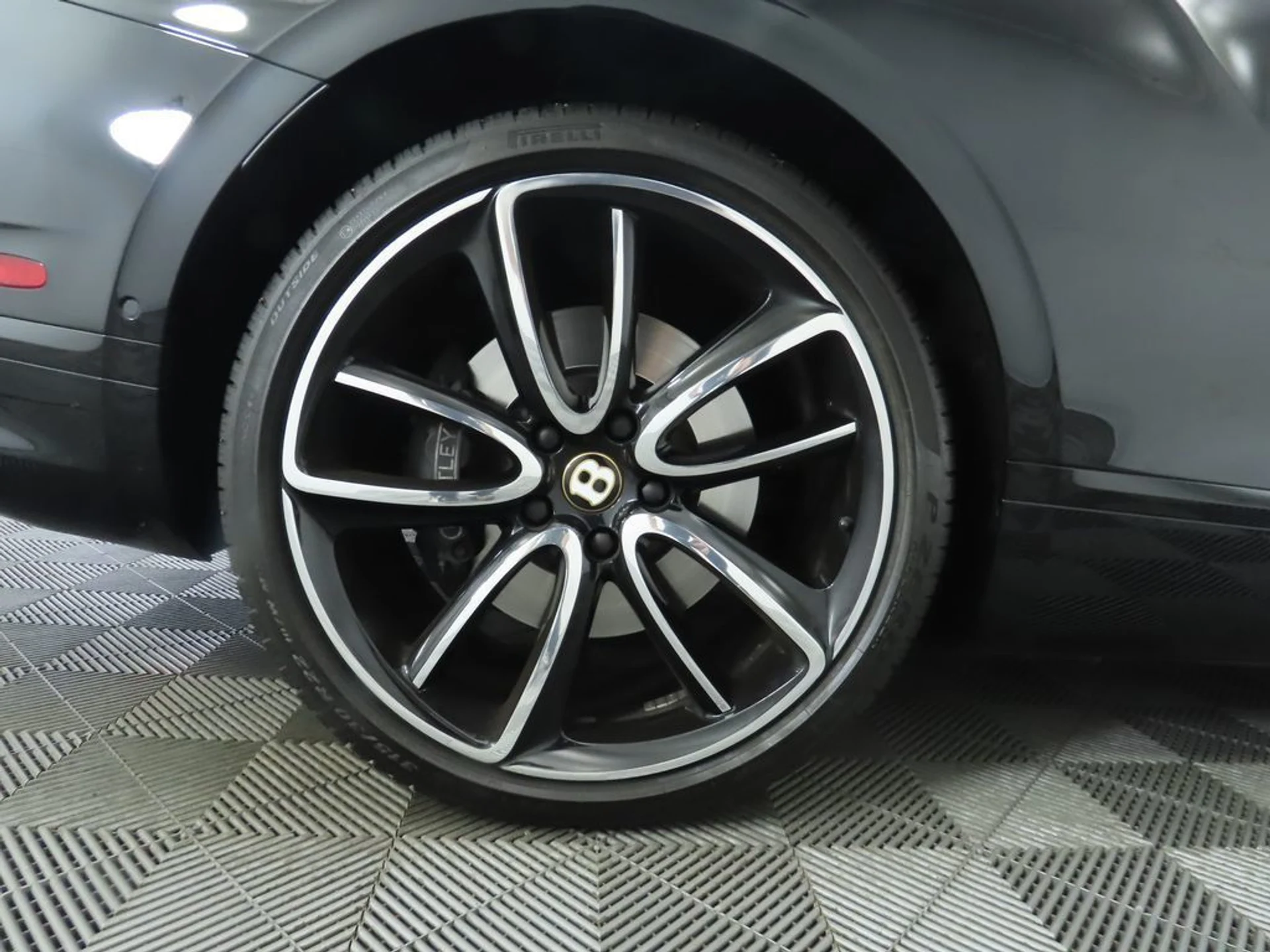 mph037_1335905254_used_2020_bentley_continental_gtv8firsteditionconvertible_8119_22948234_38_1024_aa8116e395