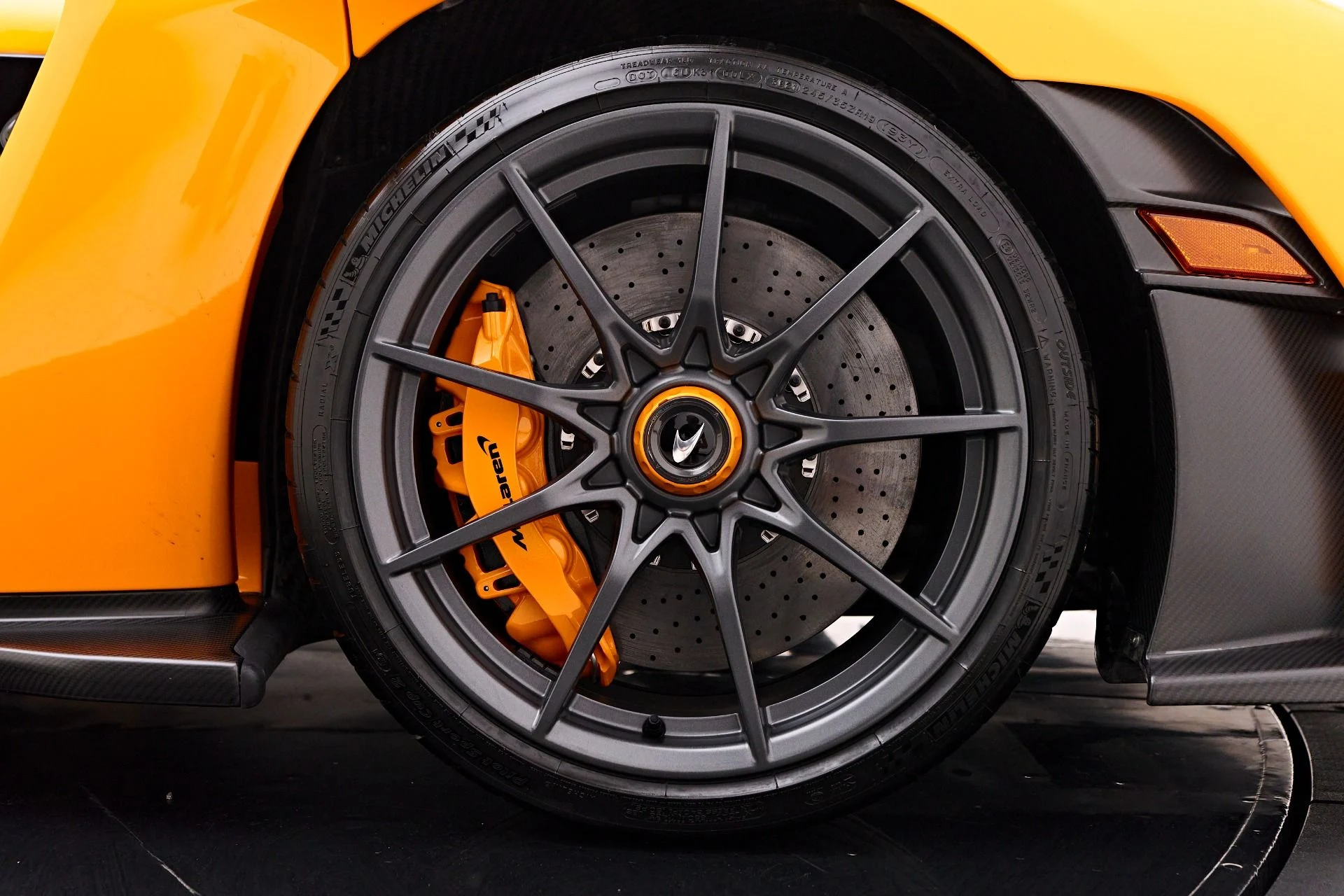 mph037_1348892310_Used_2019_Mc_Laren_Senna_1766516201_ec2f2fddb5