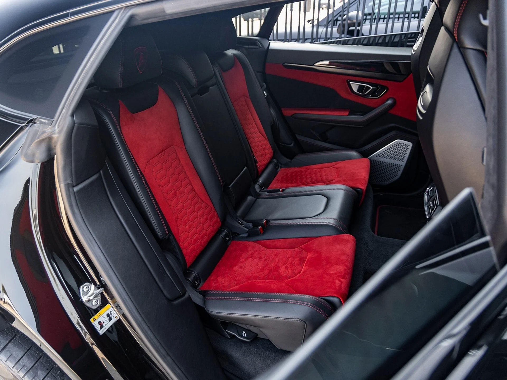 mph037_134974157_38_a1b024610e