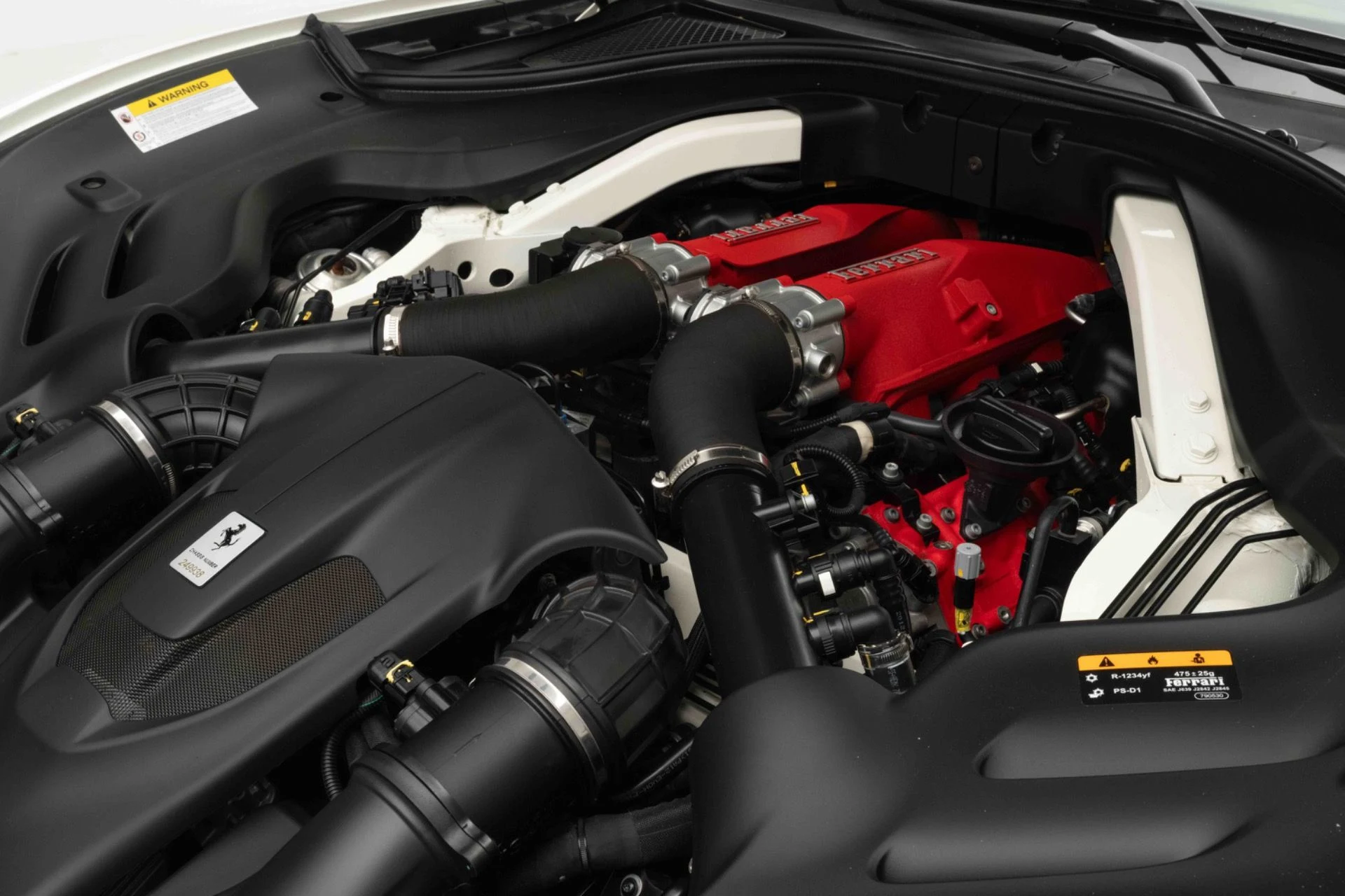 mph037_135048548_Used_2020_Ferrari_Portofino_1774467214_138aa54007