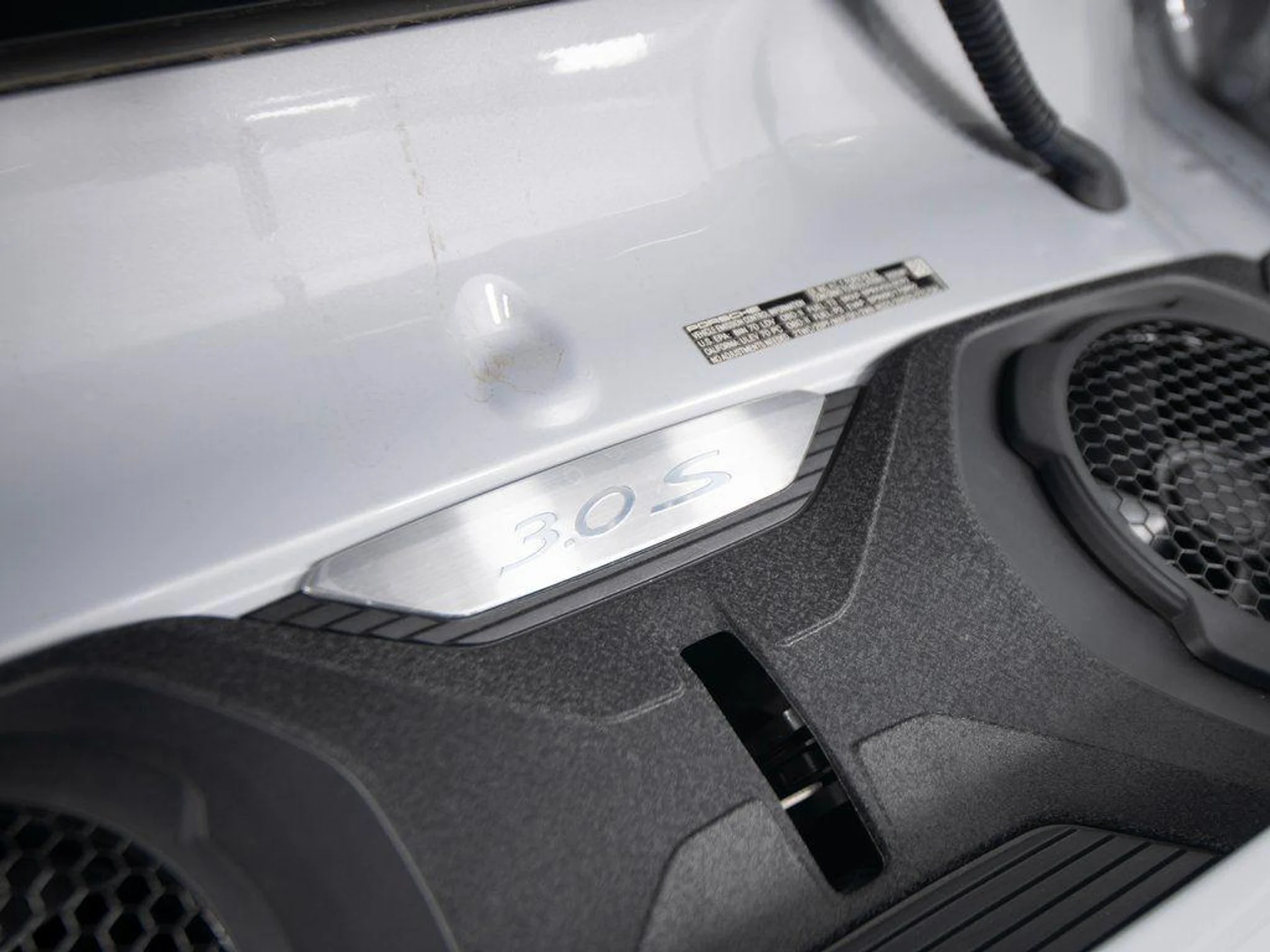 mph037_1378104140_xe_Urw_PD_Ar_Zr1_B9_So_MGI_Qe_K9n_OU_6105239bb3