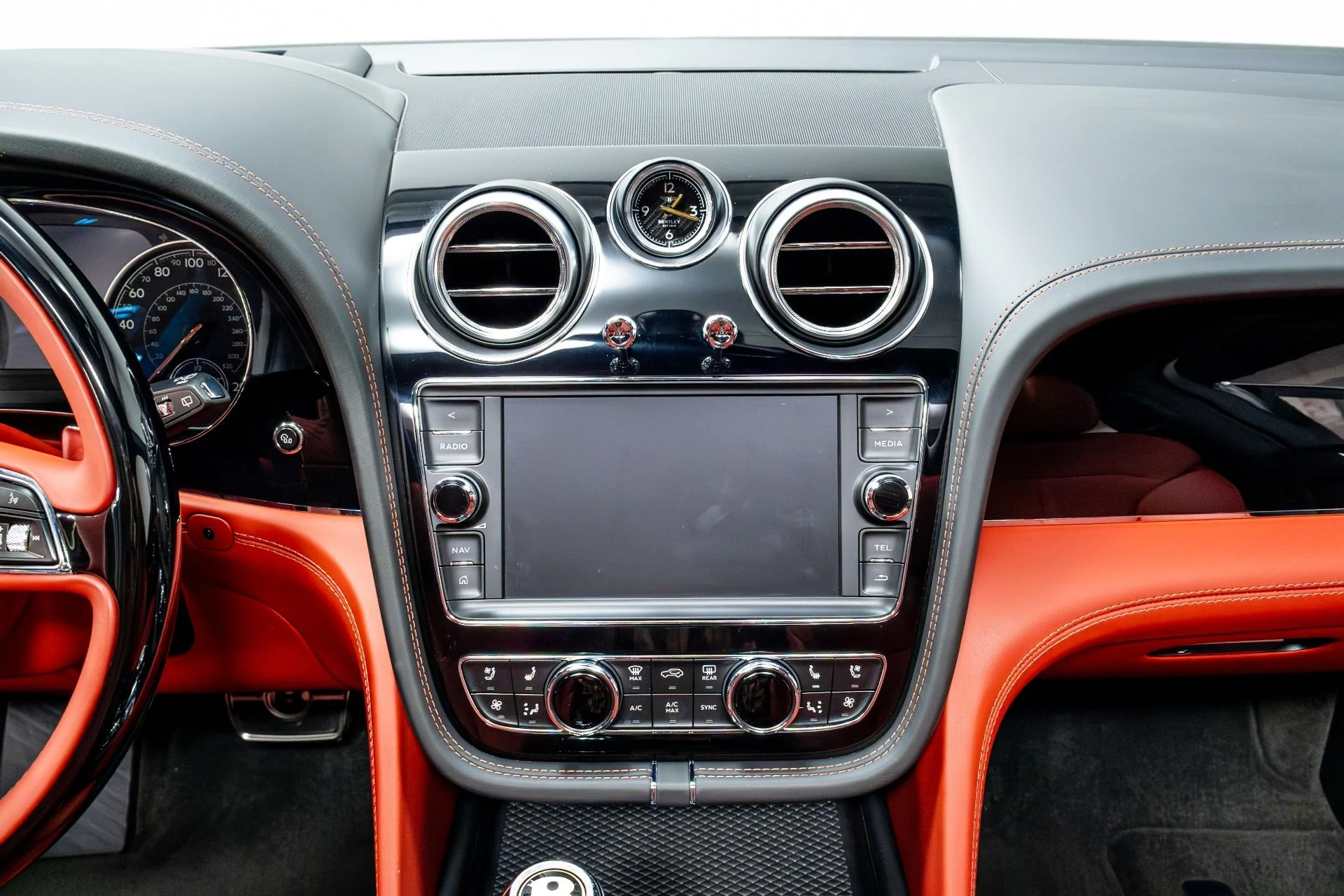 mph037_1390877042_Used_2020_Bentley_Bentayga_V8_1774292202_48cc0ae47f