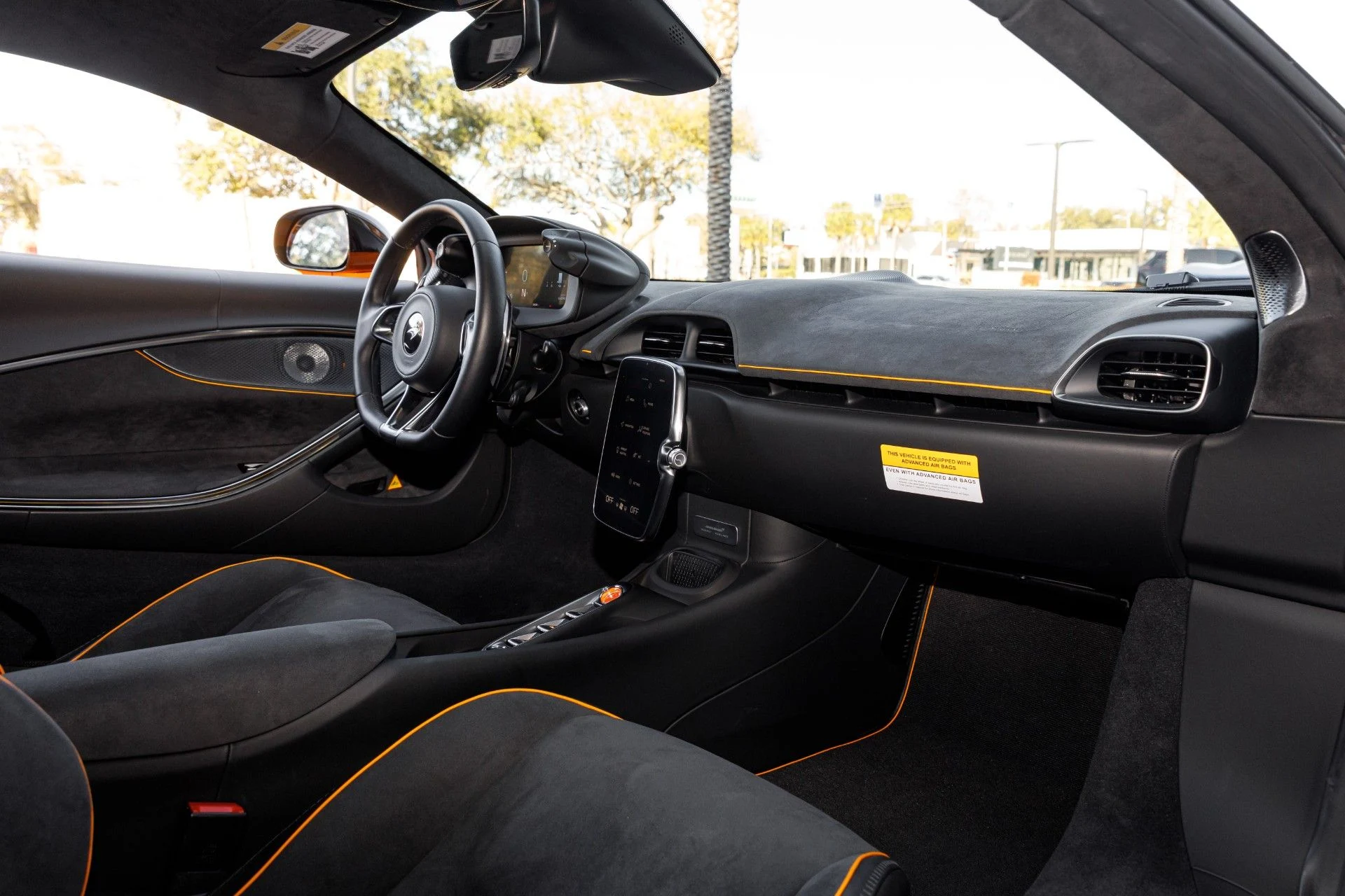 mph037_1394900046_653_p38_l_2a5576ca06